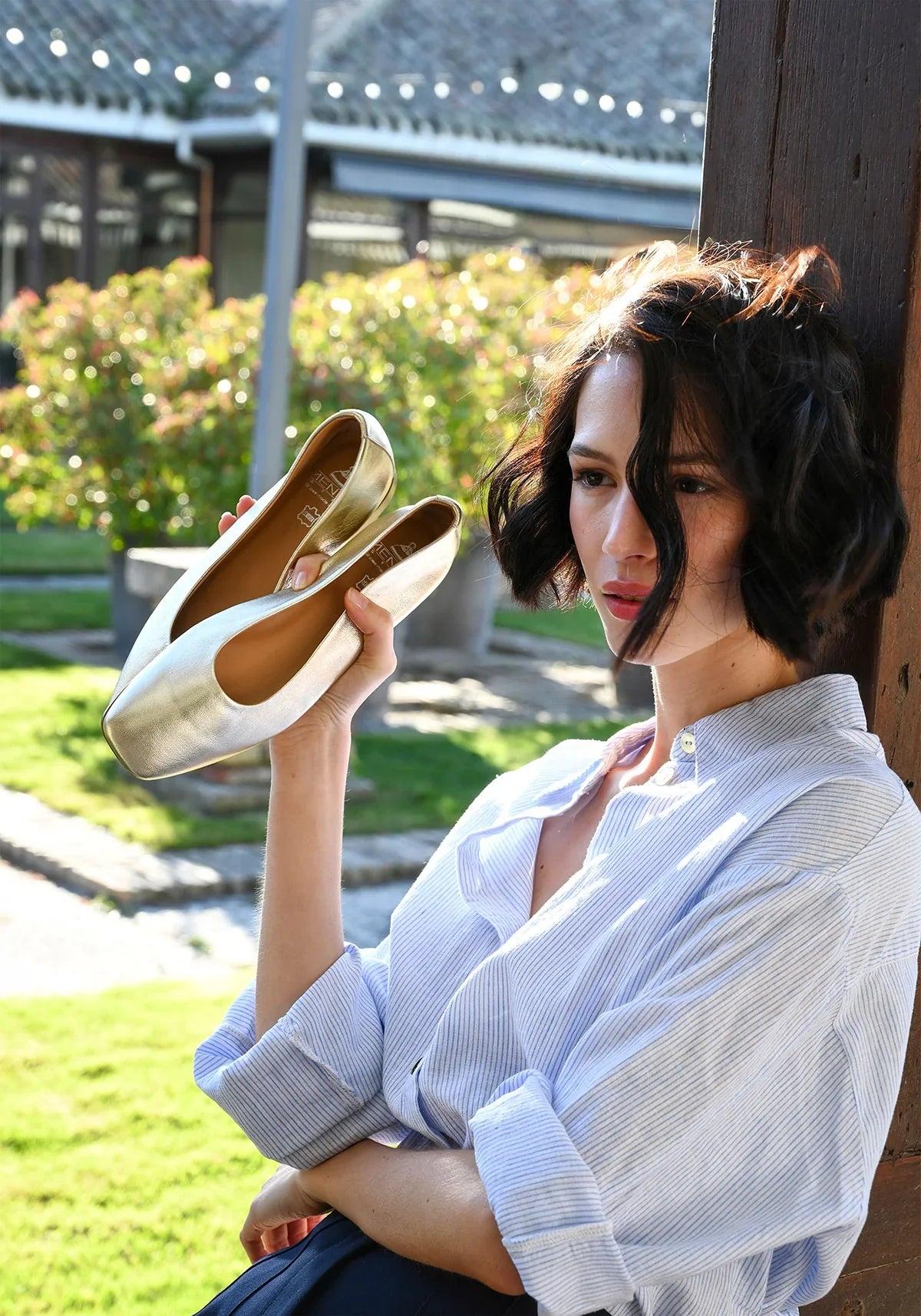 Natalia Gold Product Image