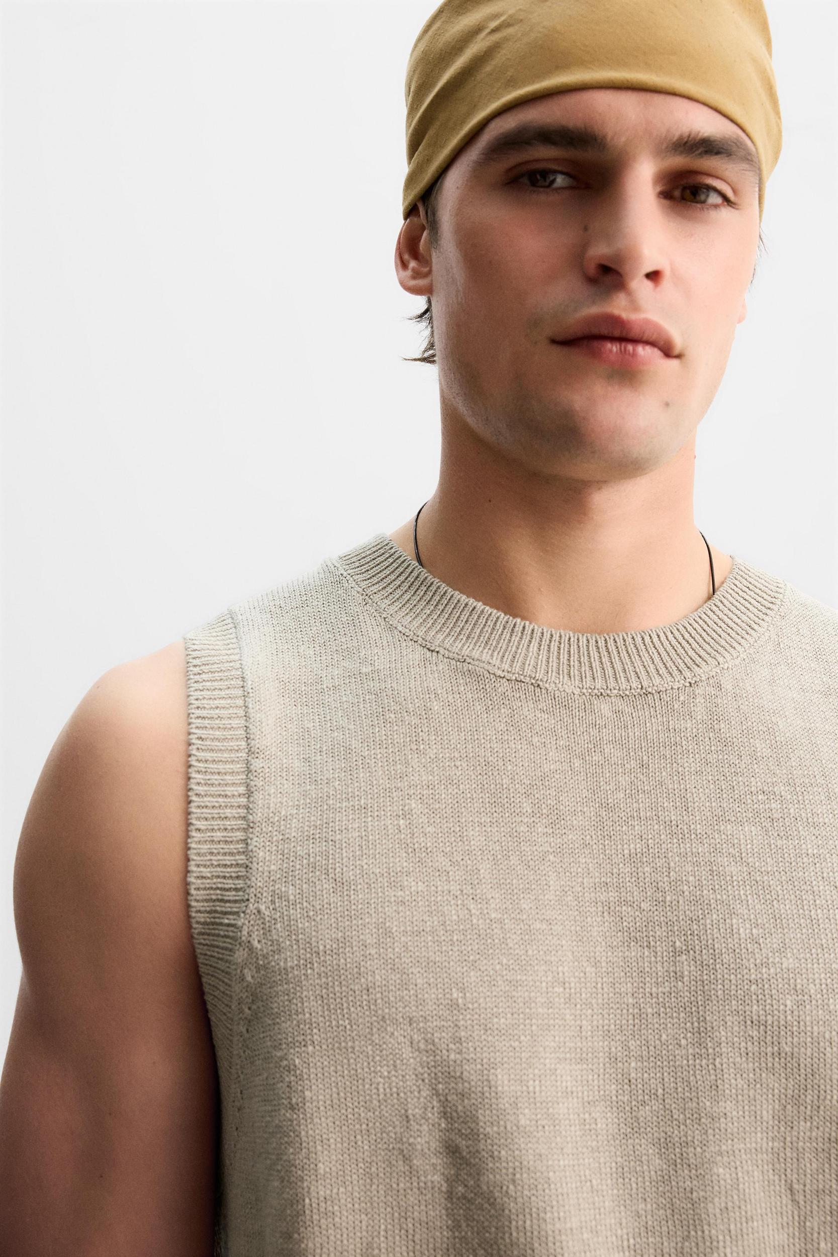 LIMITED EDITION 100% LINEN KNIT VEST Product Image