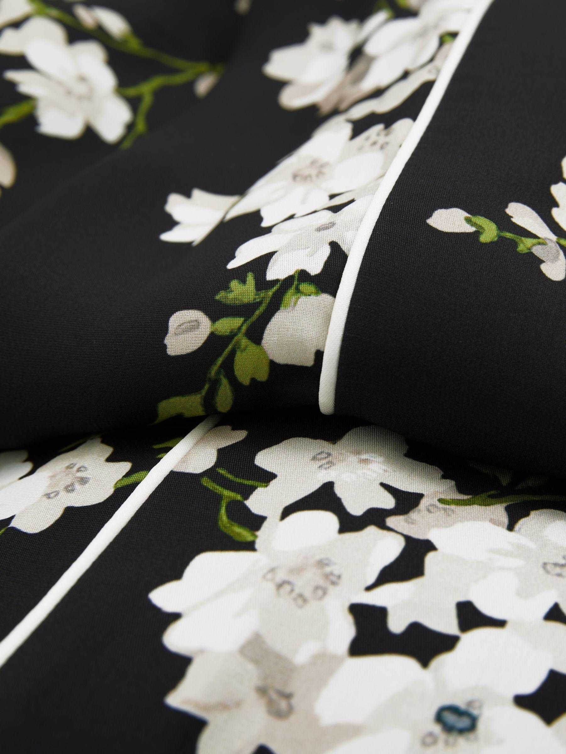 Florere High Rise Wide Leg Trousers in Black Product Image