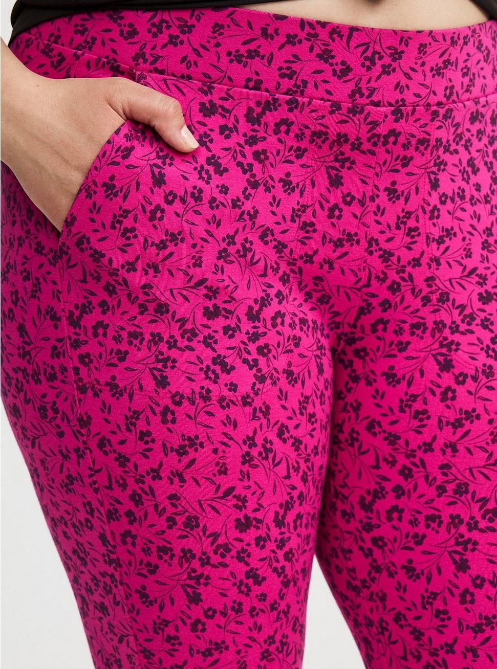 Pedal Pusher Pocket Legging Product Image