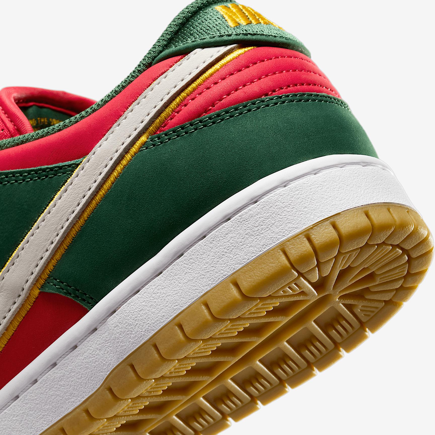 Men's Nike SB Dunk Low Pro Premium Skate Shoes Product Image