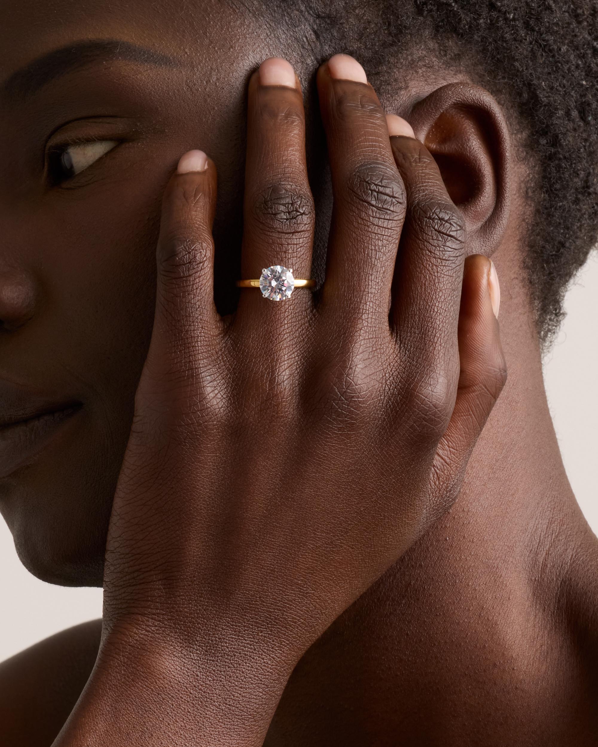 Quince | Women's Lab Grown Diamond Round Comfort Fit Engagement Ring Product Image