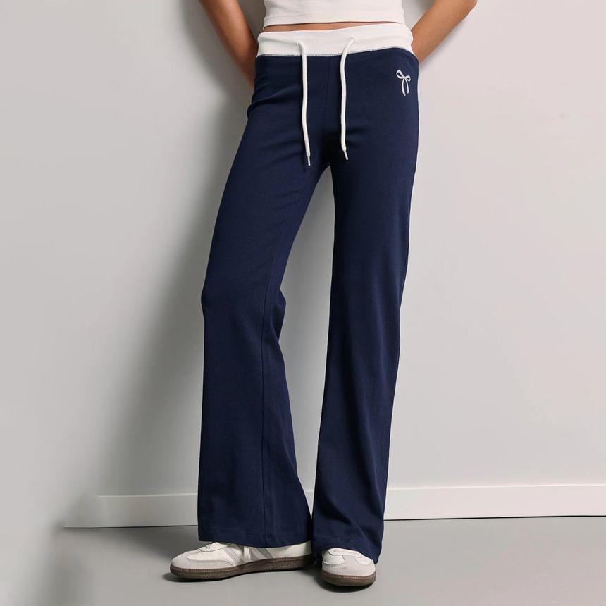 High Rise Bow Print Flared Sweatpants Product Image