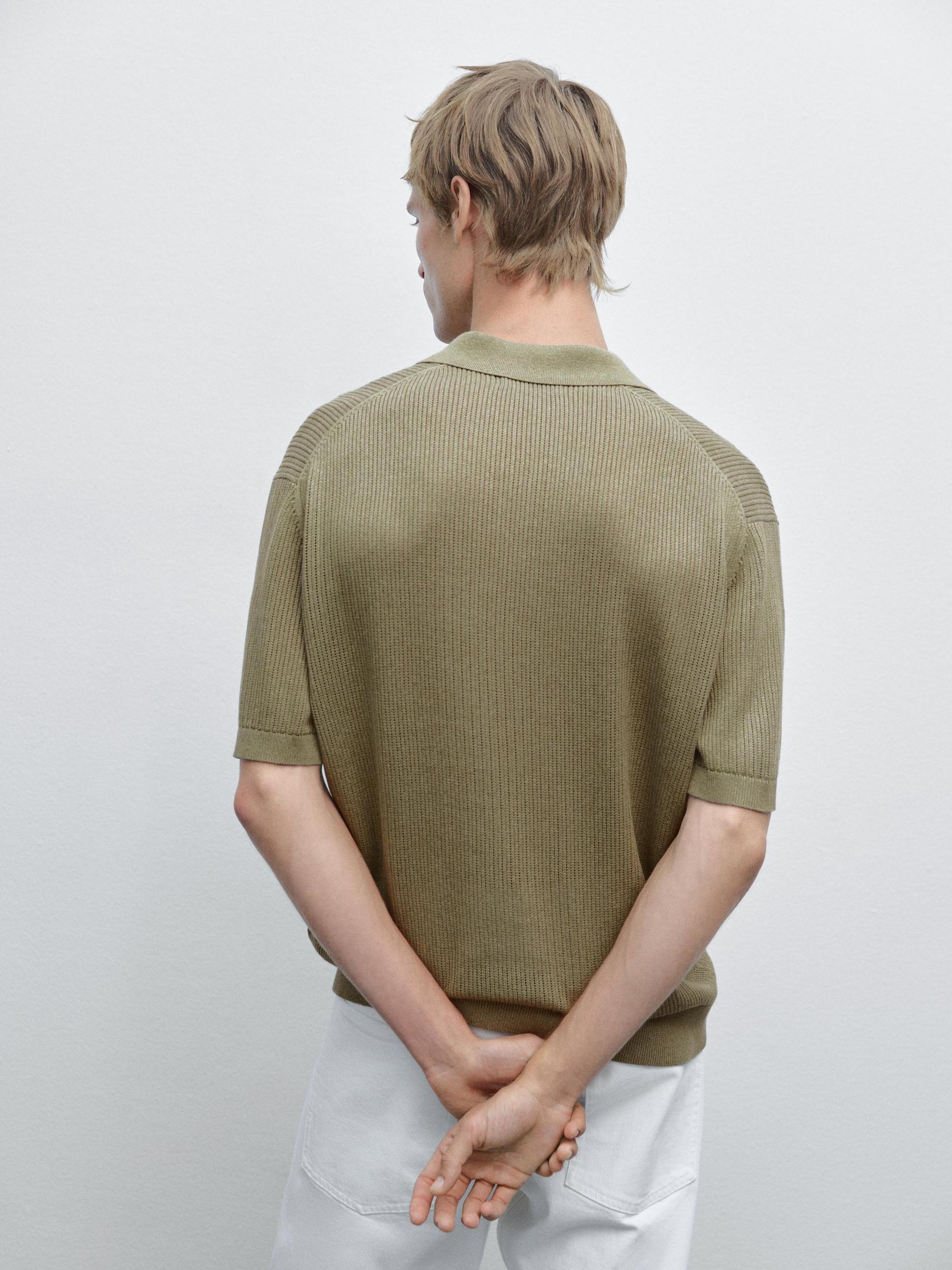 Cutwork V-neck polo shirt Product Image