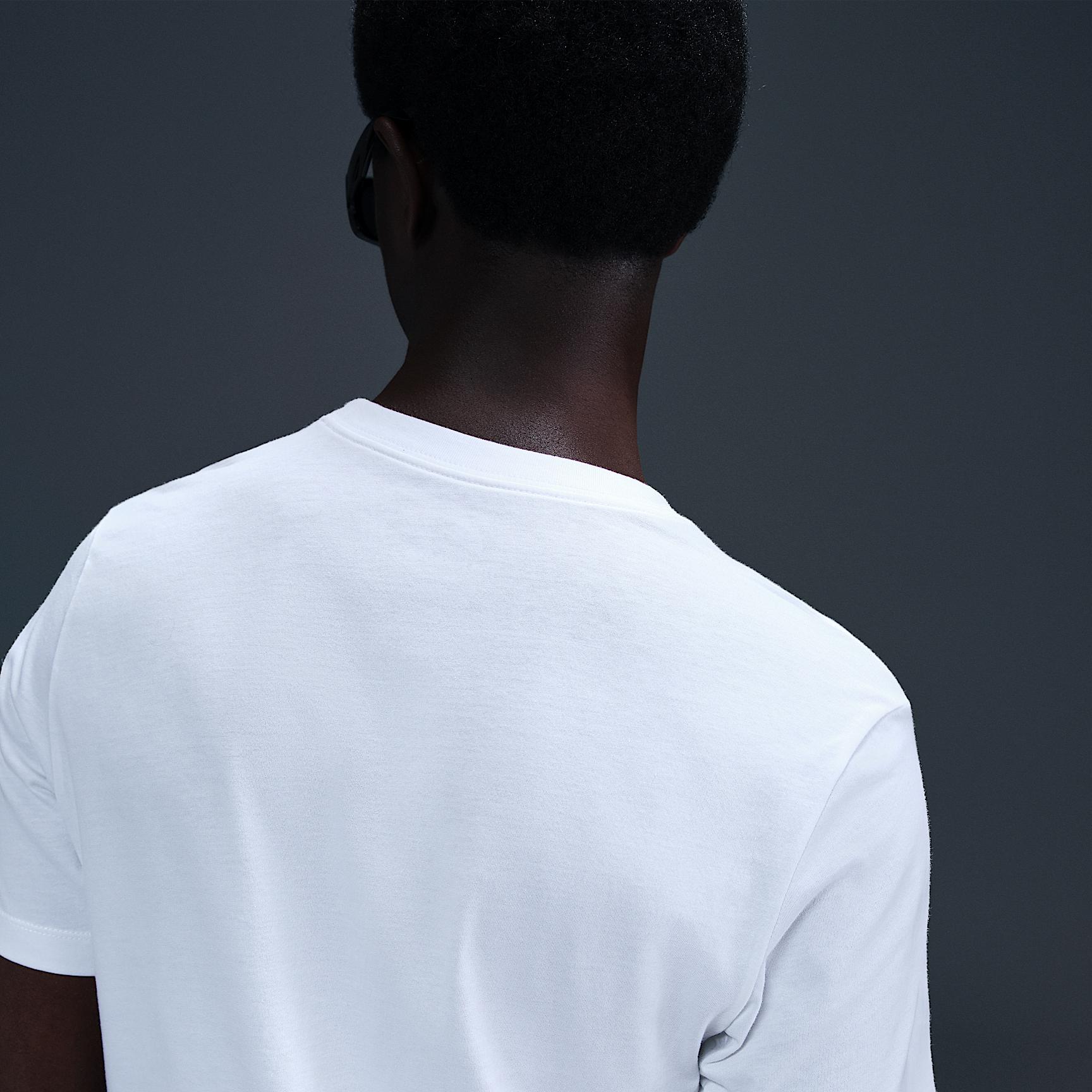 Nike Sportswear T-Shirt Product Image