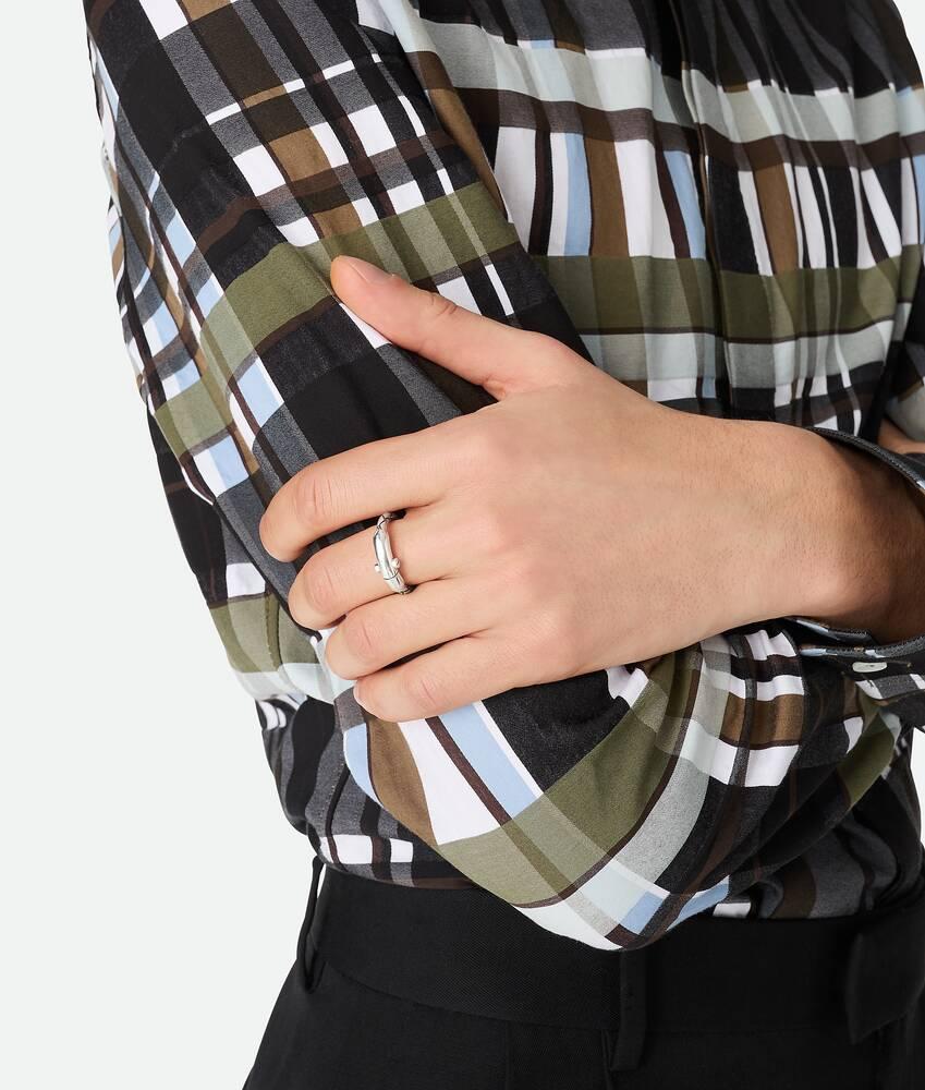 CASSANDRE ENVELOPE CHAIN WALLET IN GRAIN DE POUDRE LEATHER Product Image