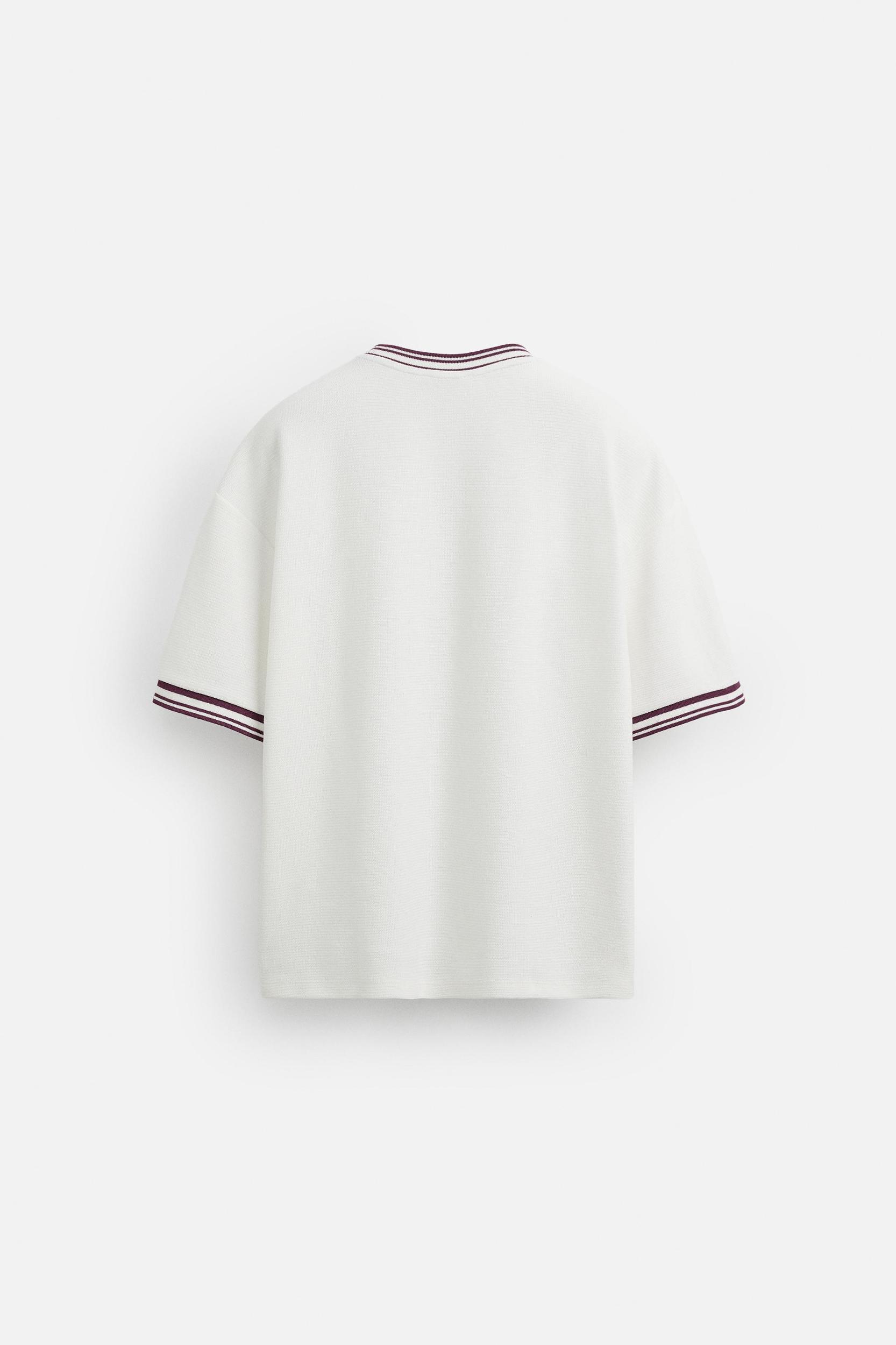 RETRO FOOTBALL STRUCTURE T-SHIRT Product Image