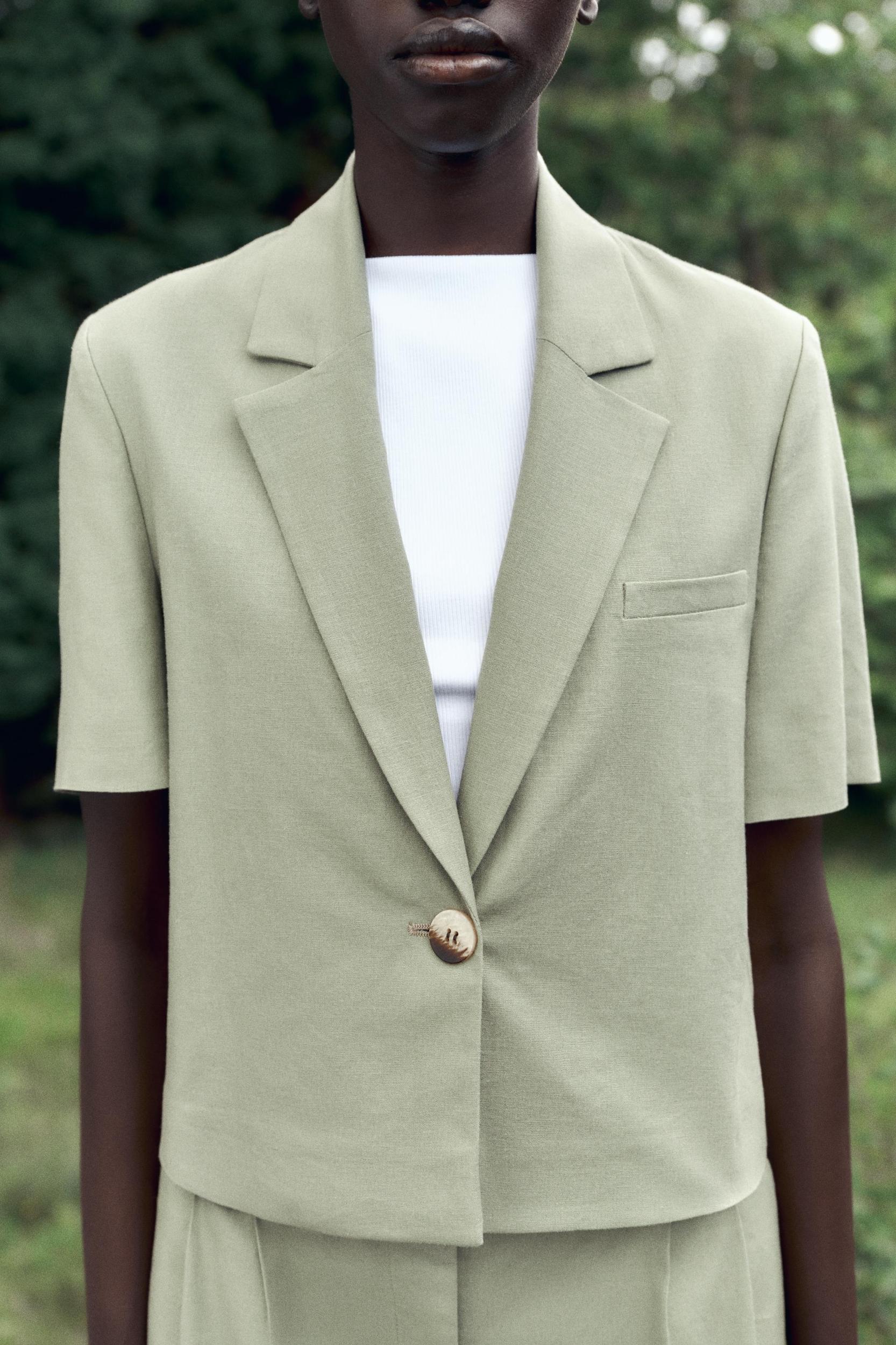 LINEN SHORT SLEEVE BLAZER Product Image