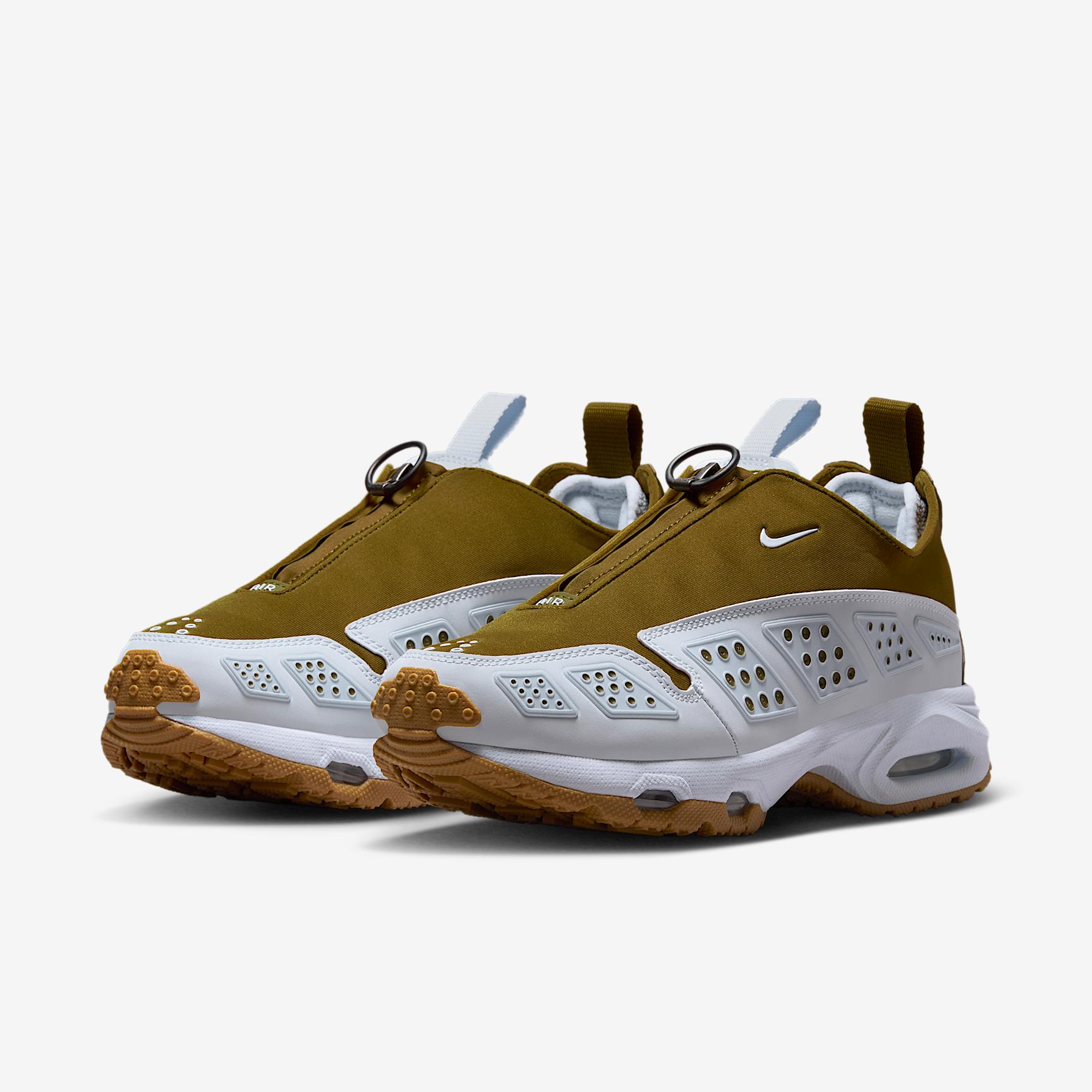 Nike Women's Air Max SNDR Shoes Product Image
