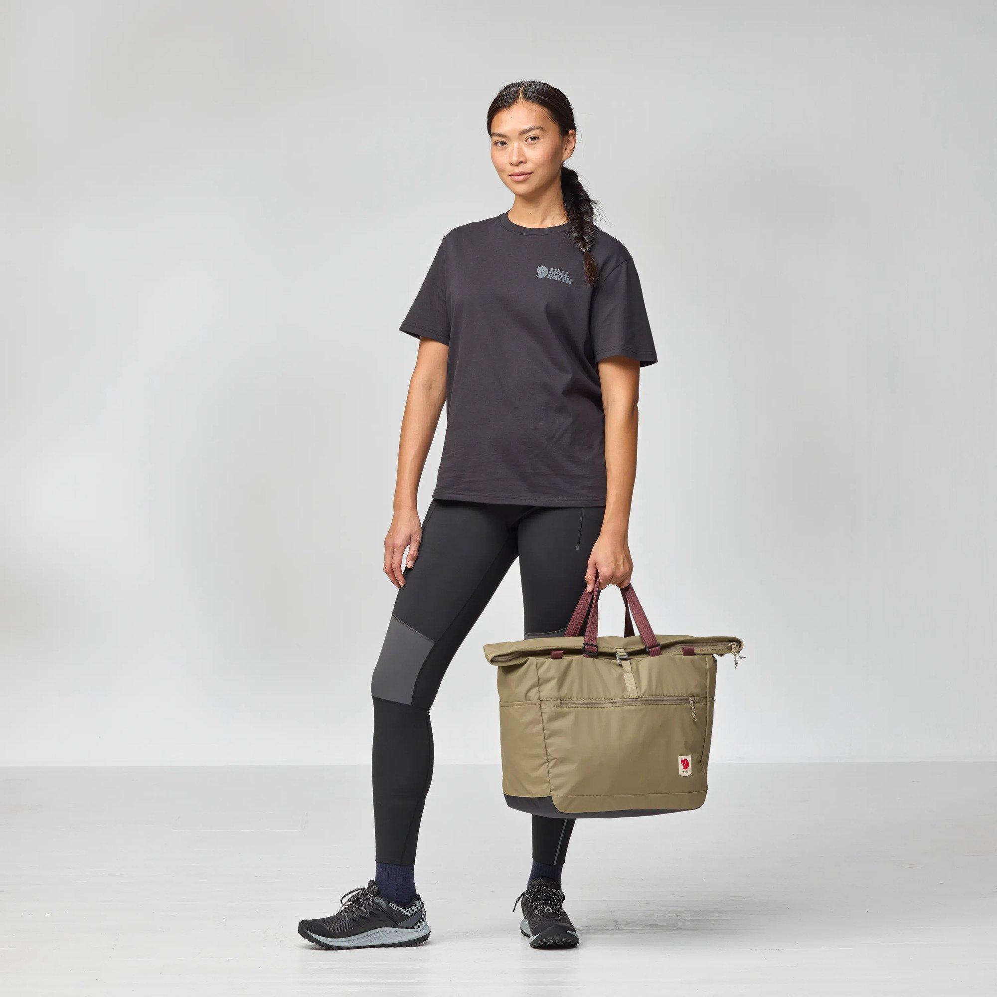 High Coast Tote 30 Product Image
