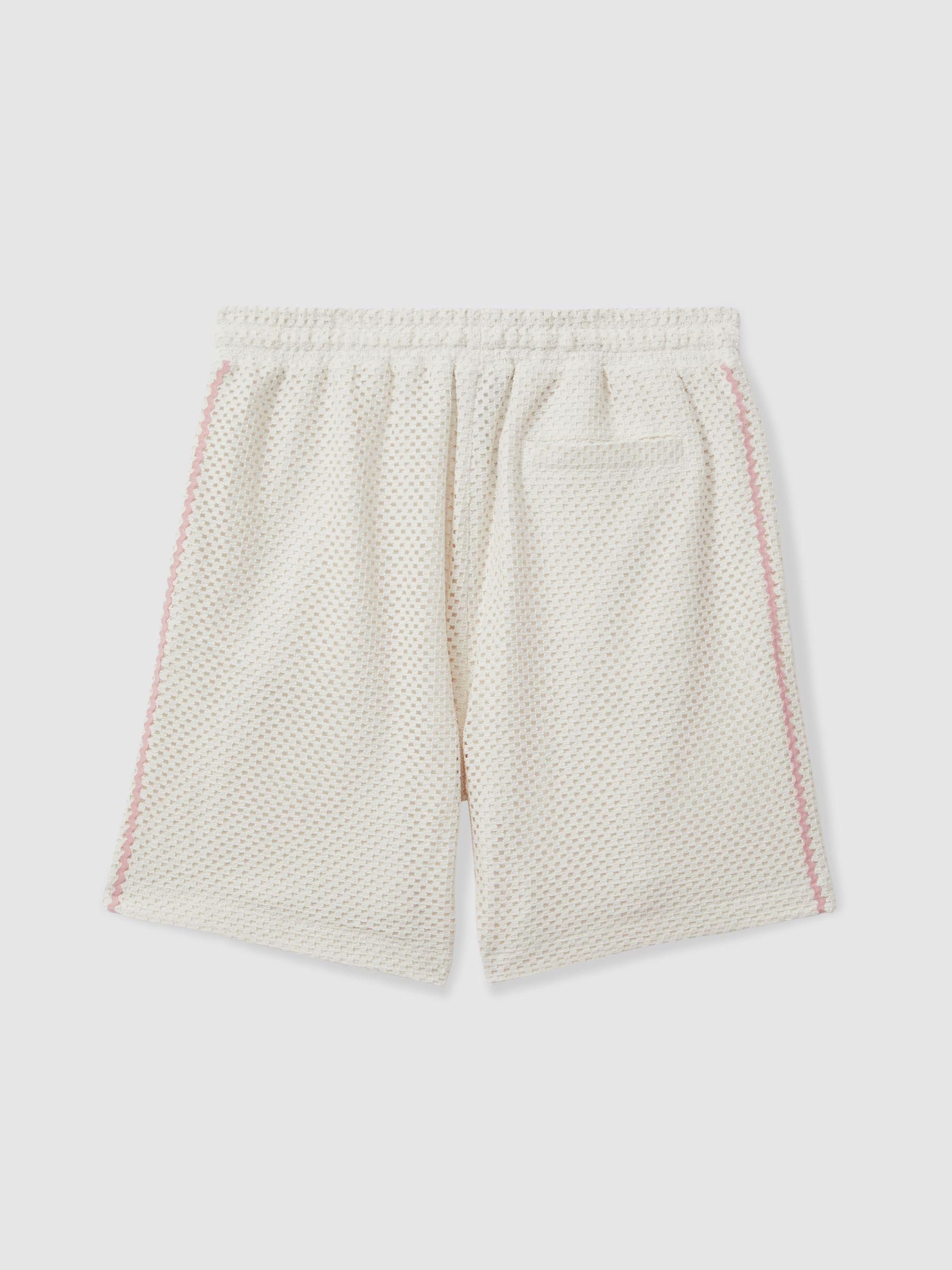 Palma Ecru Ché Crochet Contrast Trim Drawstring Shorts Product Image