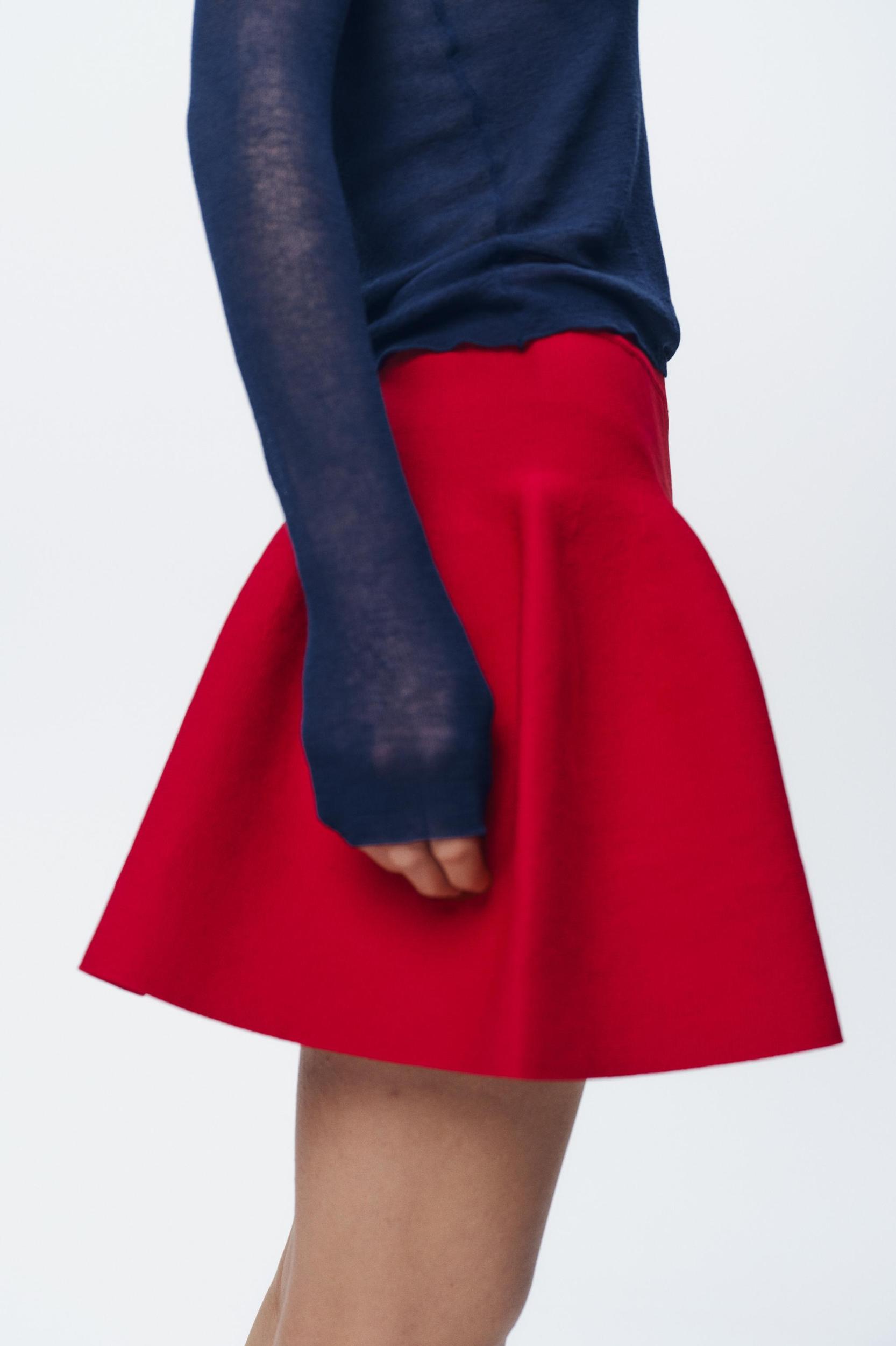 KNIT MINI SKIRT Product Image