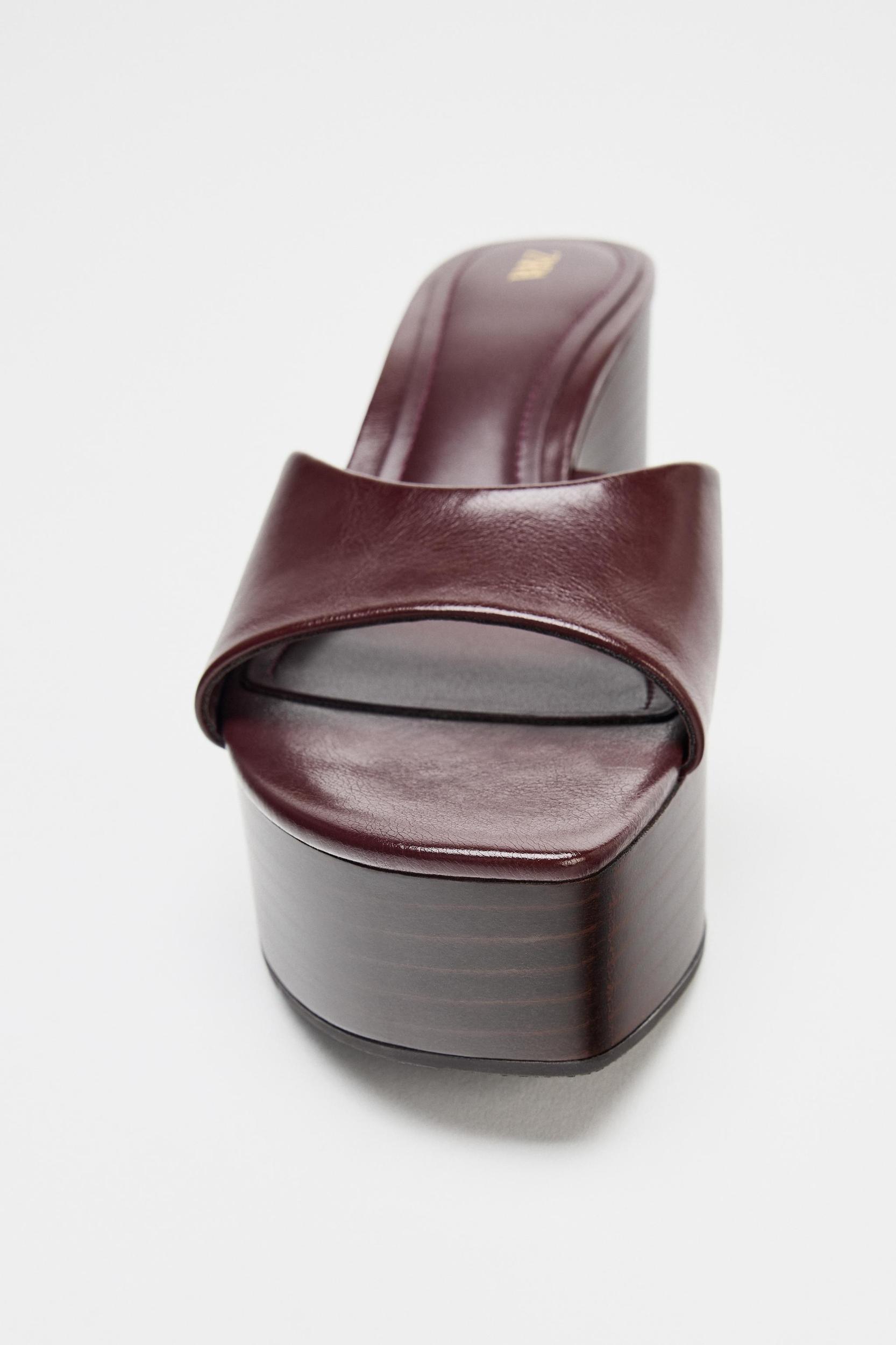 CRACKLED EFFECT WEDGE SANDALS Product Image