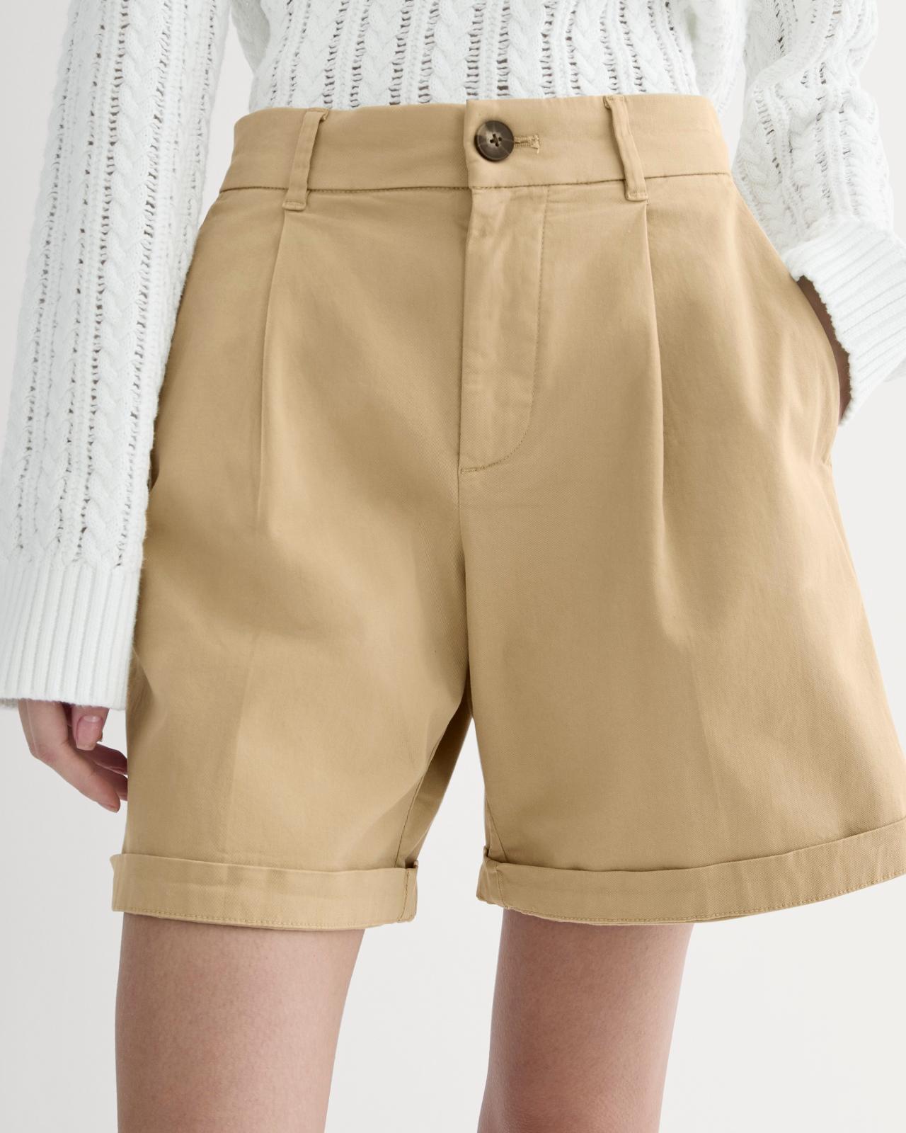 The Pleated Chino Short Product Image