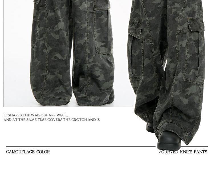 Mid Rise Camo Print Washed Wide Leg Cargo Jeans Product Image
