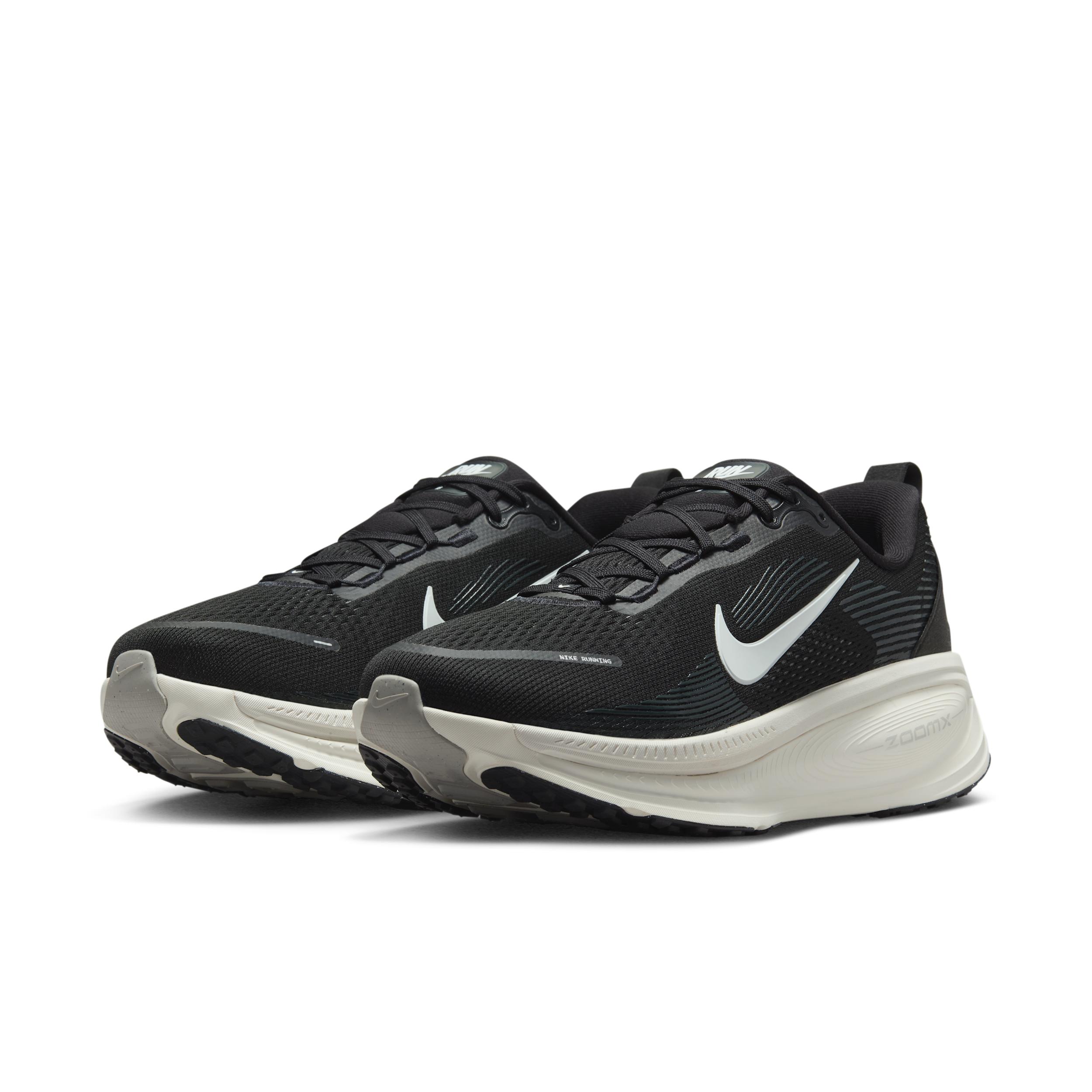 Nike Men's Vomero 18 Road Running Shoes (Extra Wide) Product Image