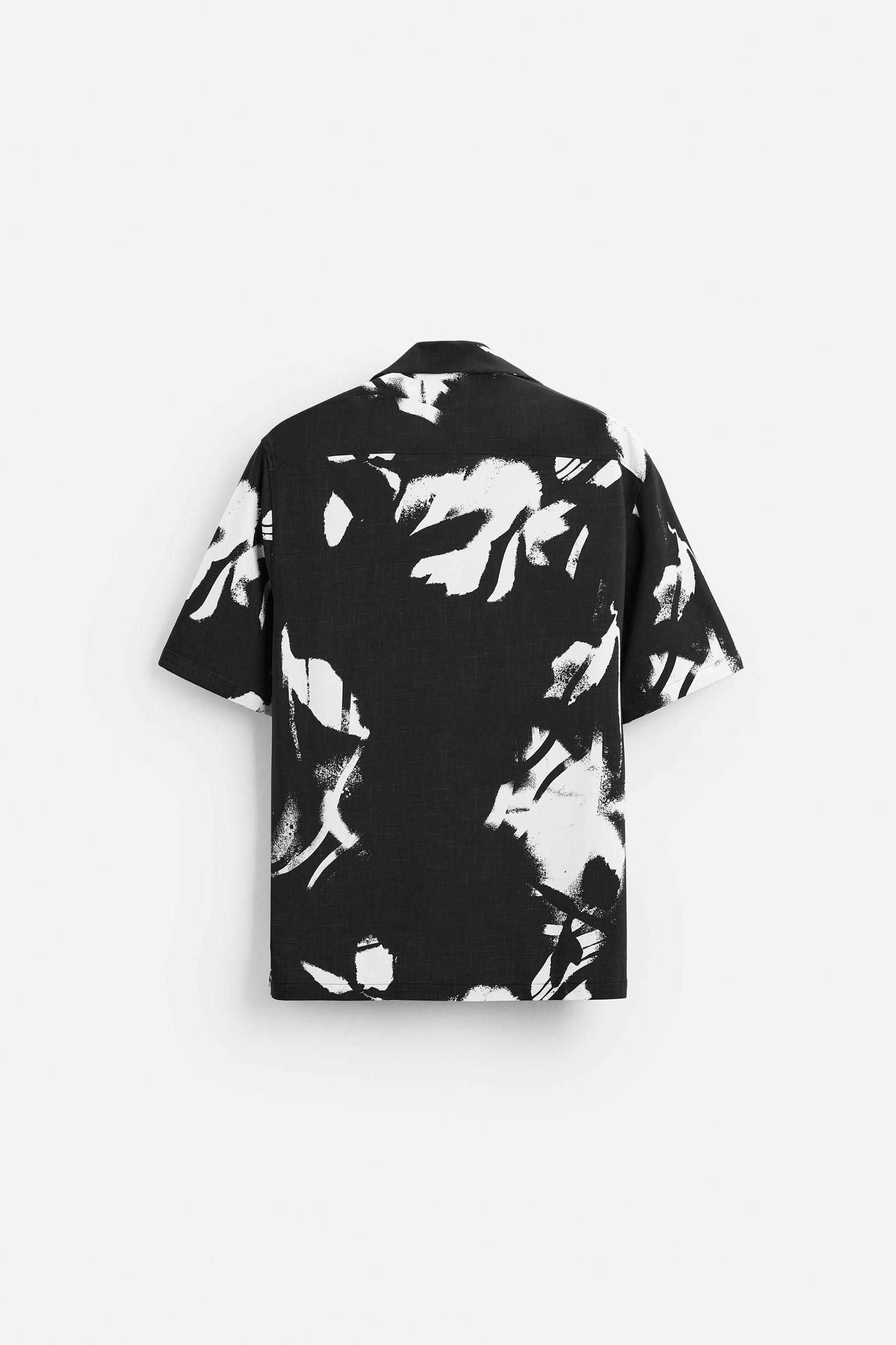 ABSTRACT PRINT STRETCH SHIRT Product Image