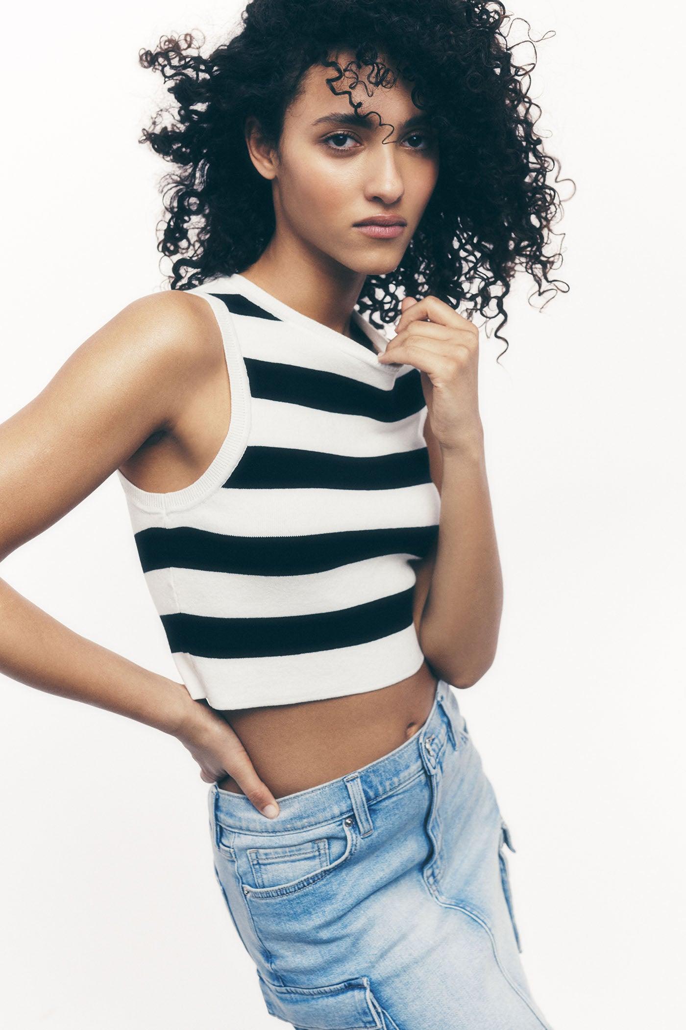 CROPPED JACQUARD SWEATER Product Image