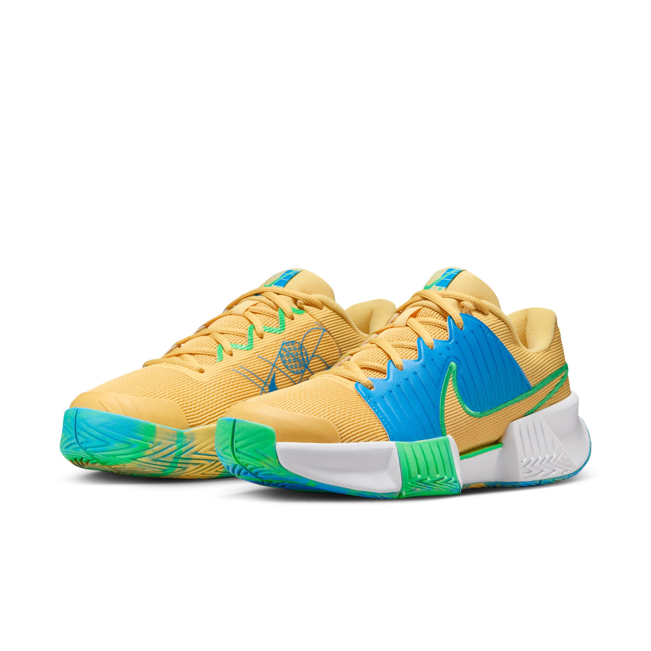 Nike Women's Zoom Challenge Pickleball Shoes Product Image