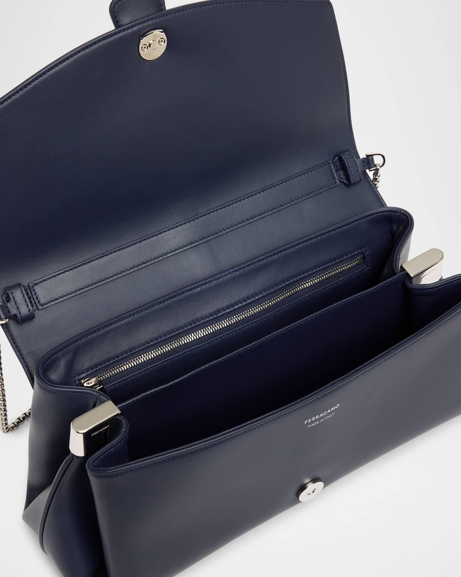 New Line Leather Shoulder Bag Product Image