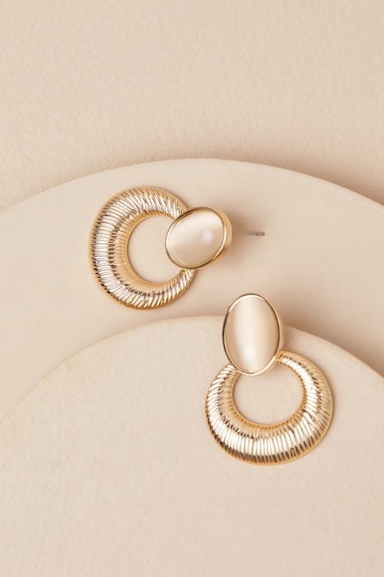 Saloni Gold Stone Statement Earrings Product Image