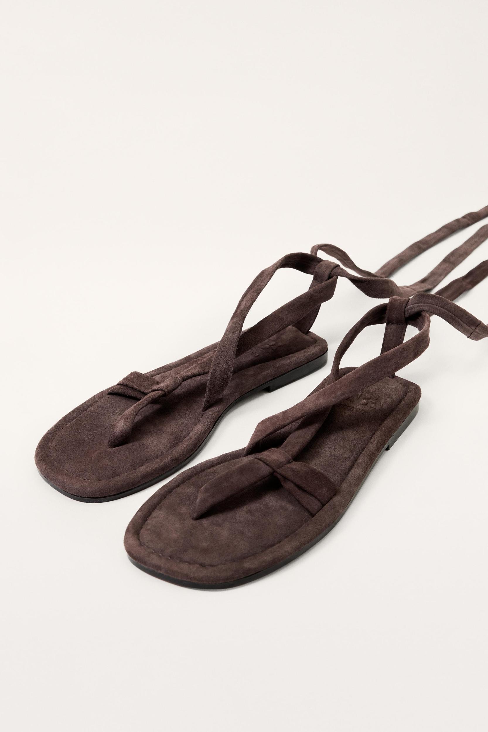 STRIPED LINEN SHORTS LIMITED EDITION Product Image