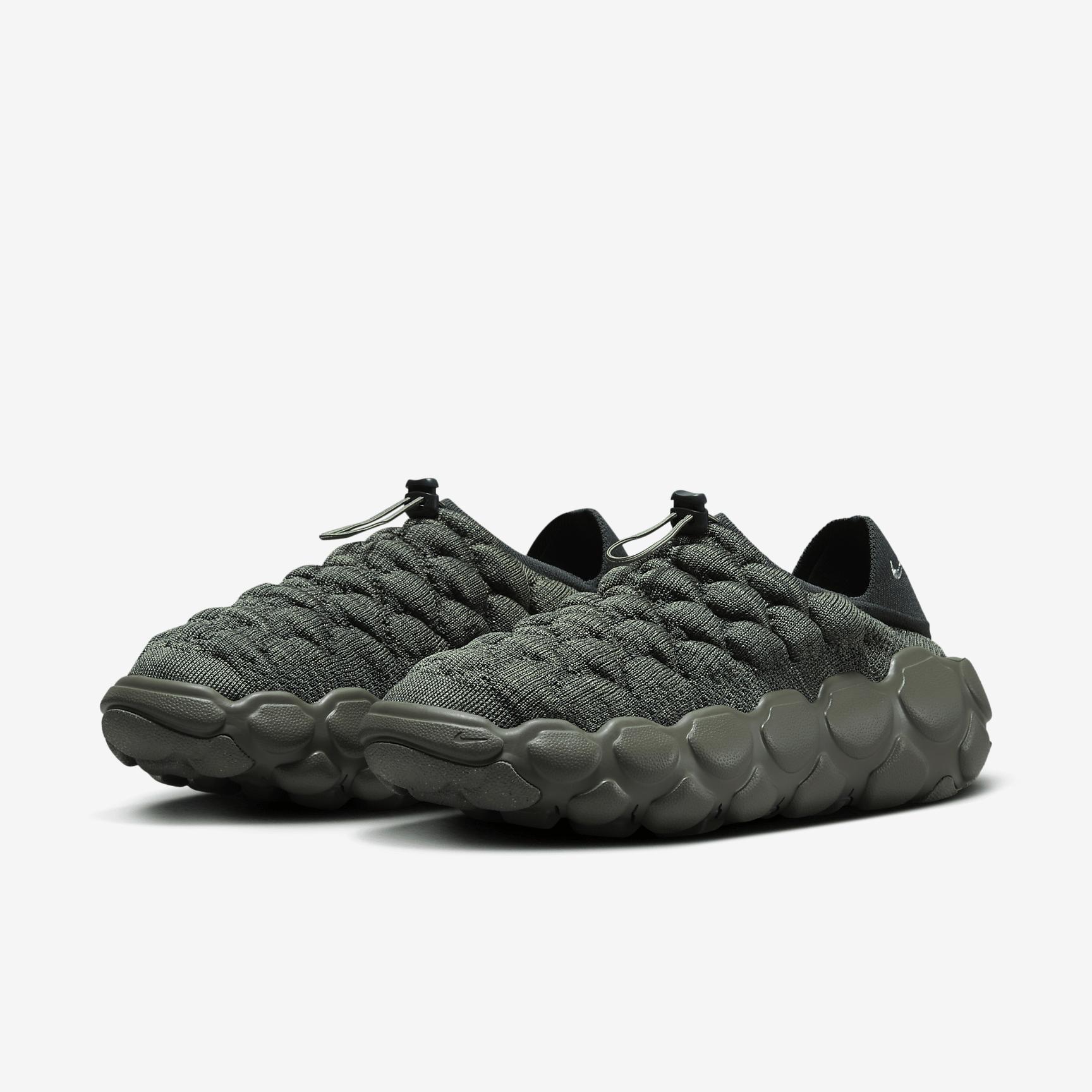 Nike Women's Flyknit Haven Shoes Product Image