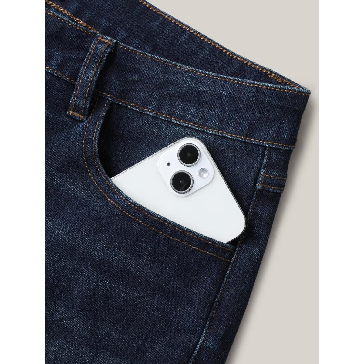 Plus Size Stretchy Classic Straight-Leg Denim Shorts Women Darkindigo Medium stretch Casual Slanted pocket Leisure Denim Shorts BloomChic 16/1X Product Image