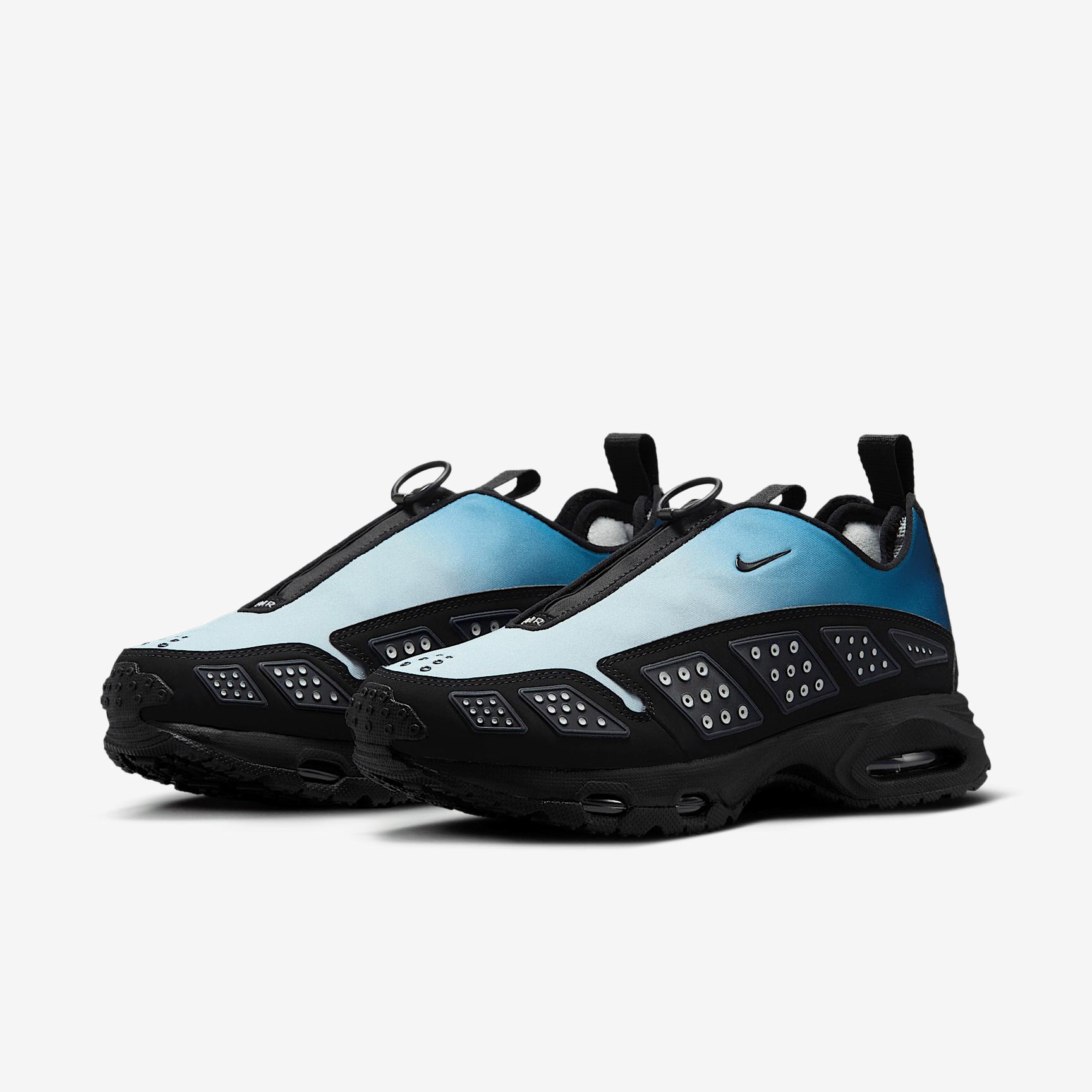 Nike Women's Air Max SNDR Shoes Product Image