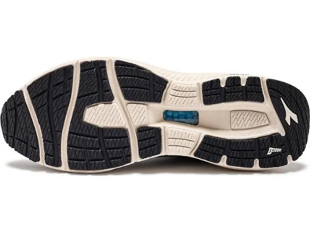 Women's | Diadora Mythos Blushield Vortice 9 Hip Product Image