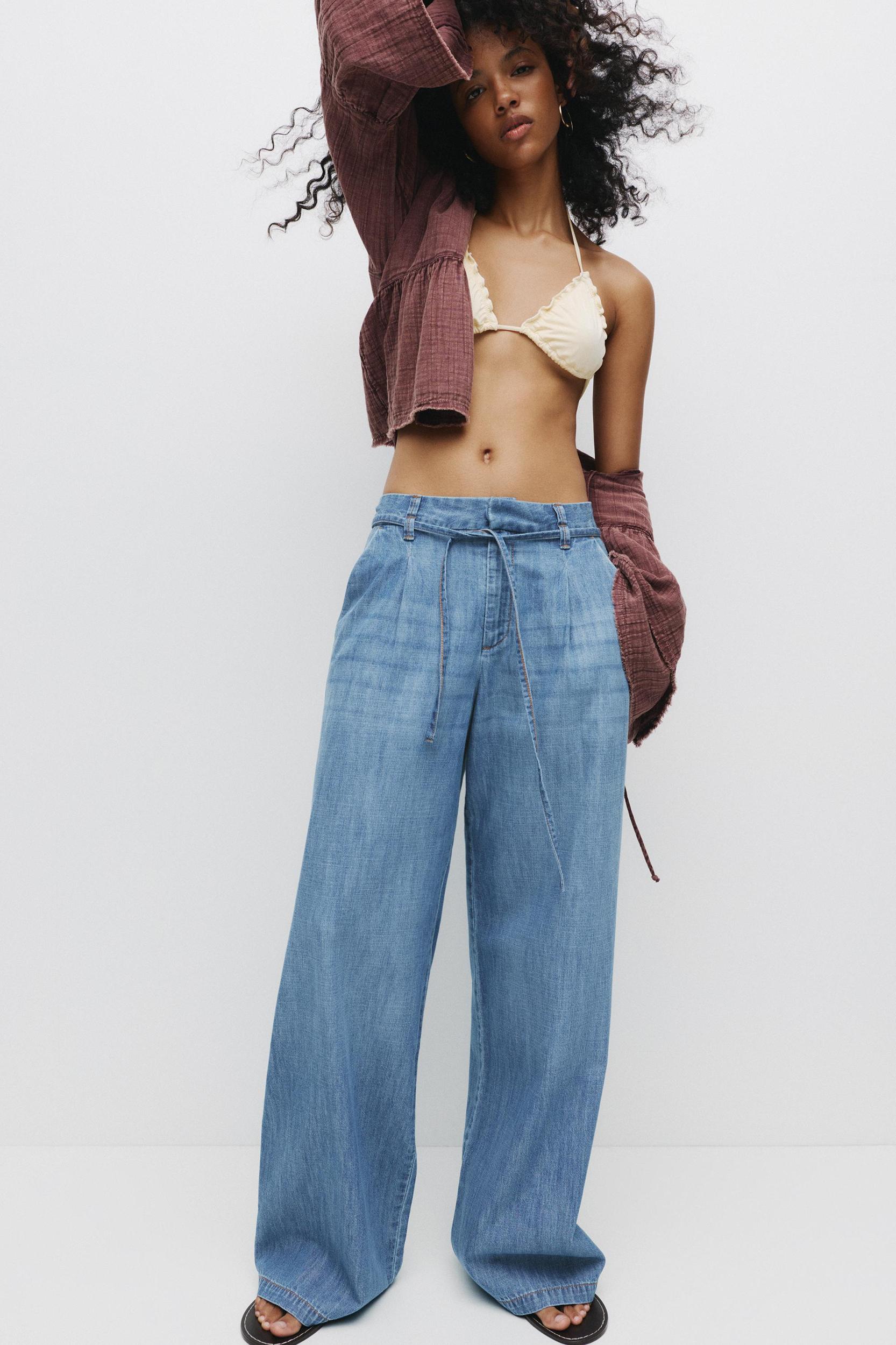 Wide-leg jeans with drawstring Product Image