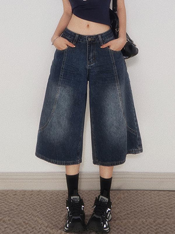 Retro Wide-Legged Denim Shorts Product Image