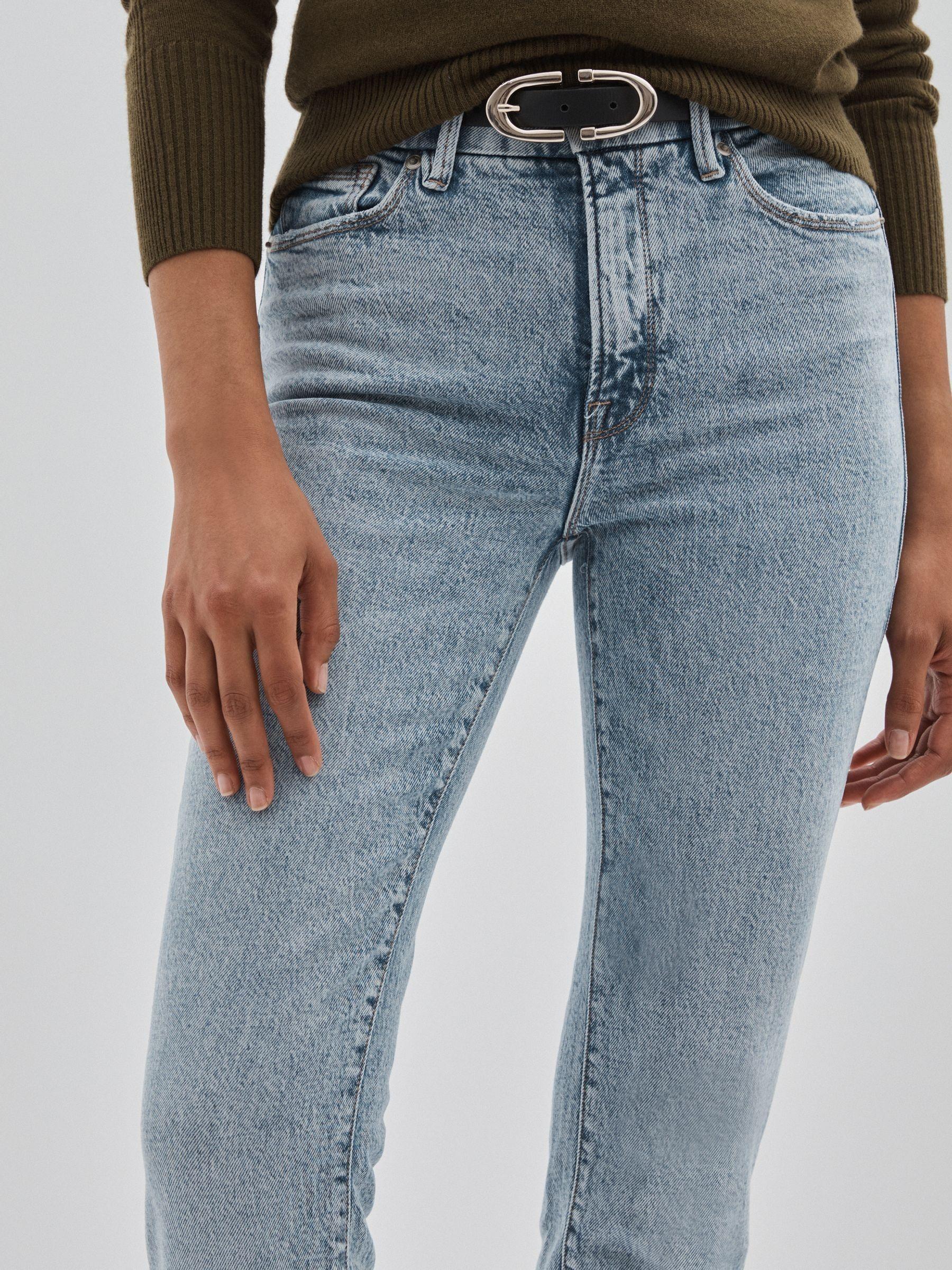 Cropped Denim Jeans in Mid Blue Product Image