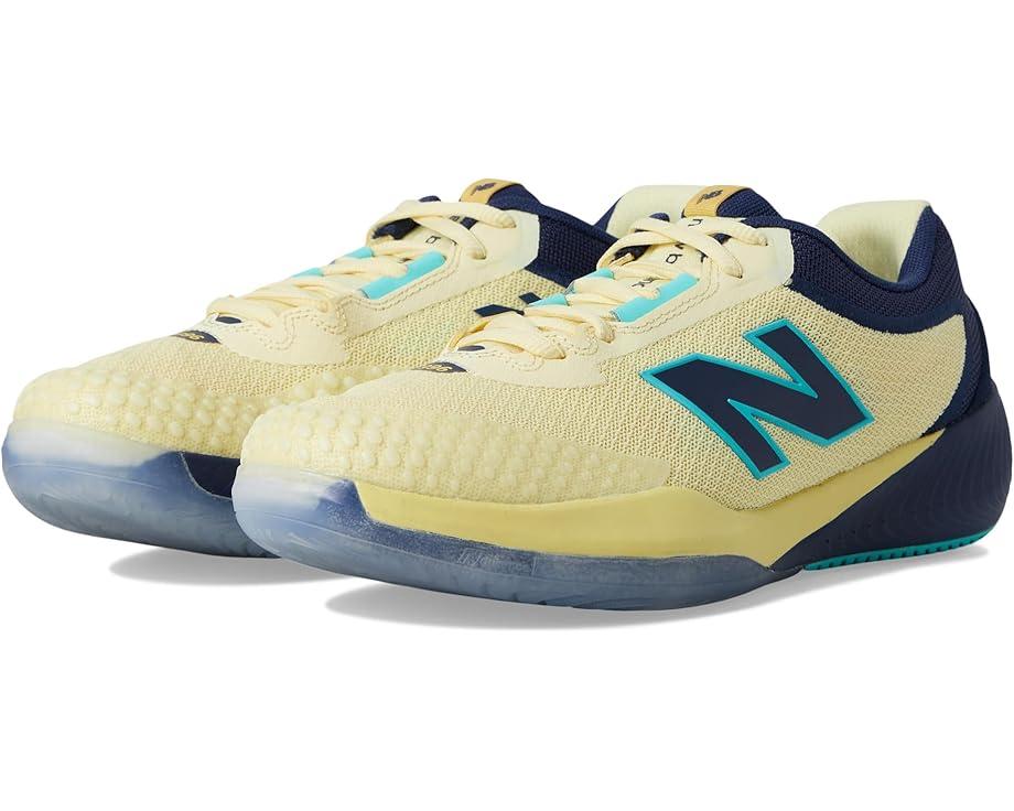 696v6 Tennis Shoes Product Image