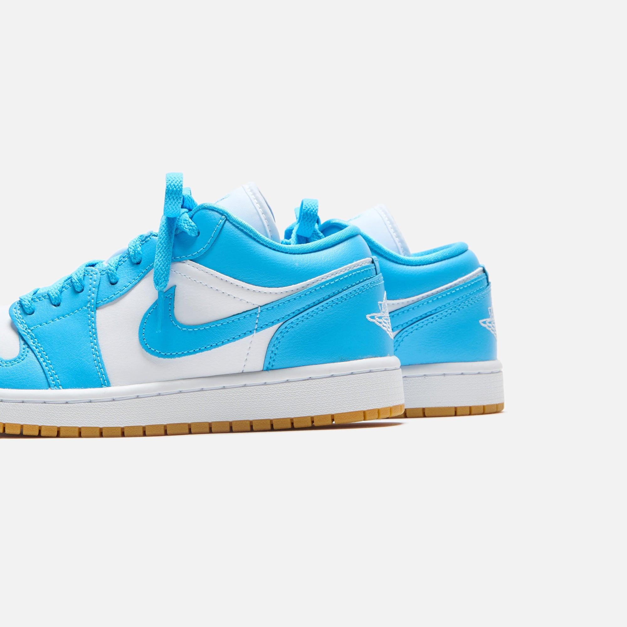 Jordan WMNS Air Jordan 1 Low - White / Gum Light Brown / Dark Powder Blue Female Product Image