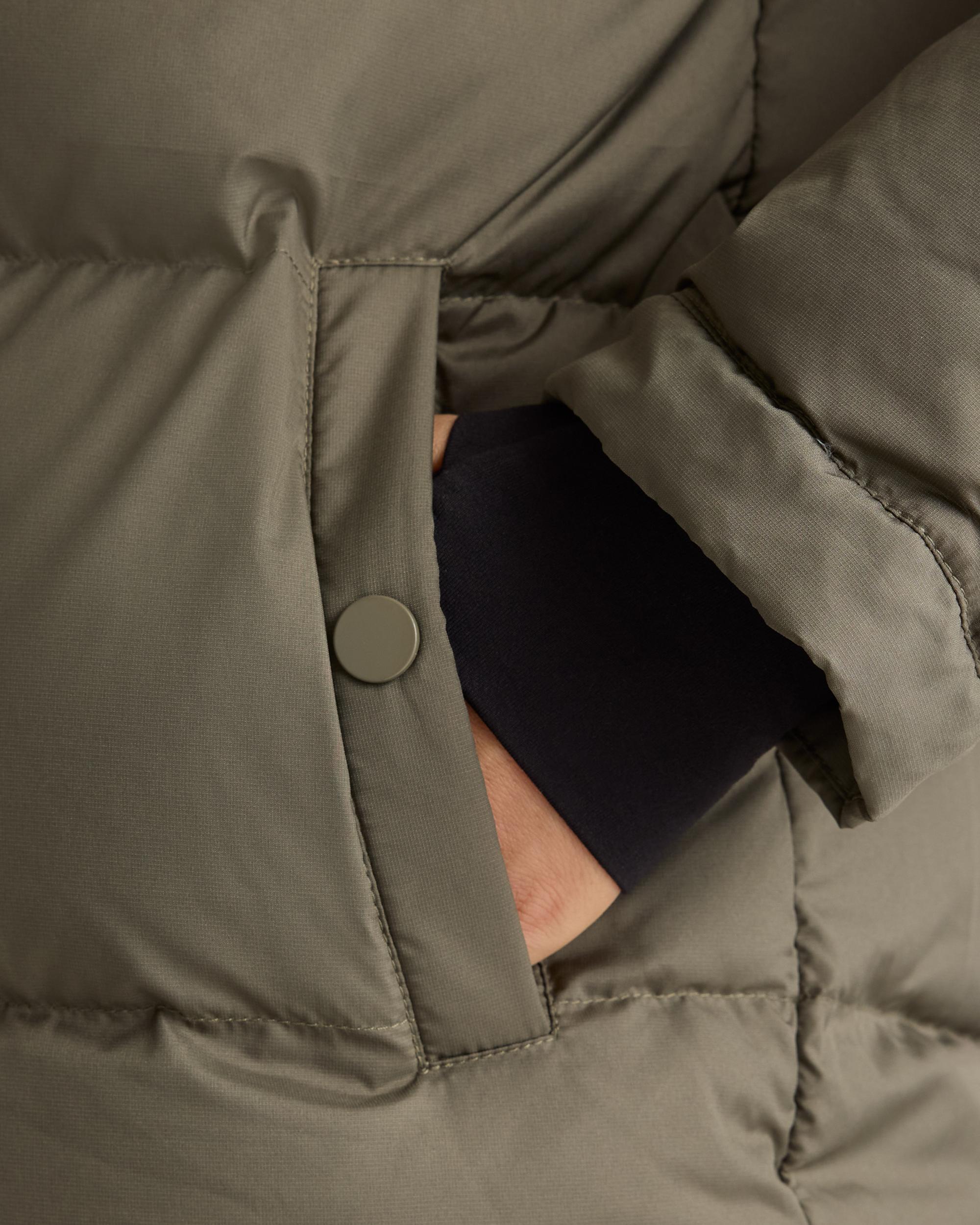 Quince | Women's Responsible Down Puffer Jacket Recycled Polyester Product Image