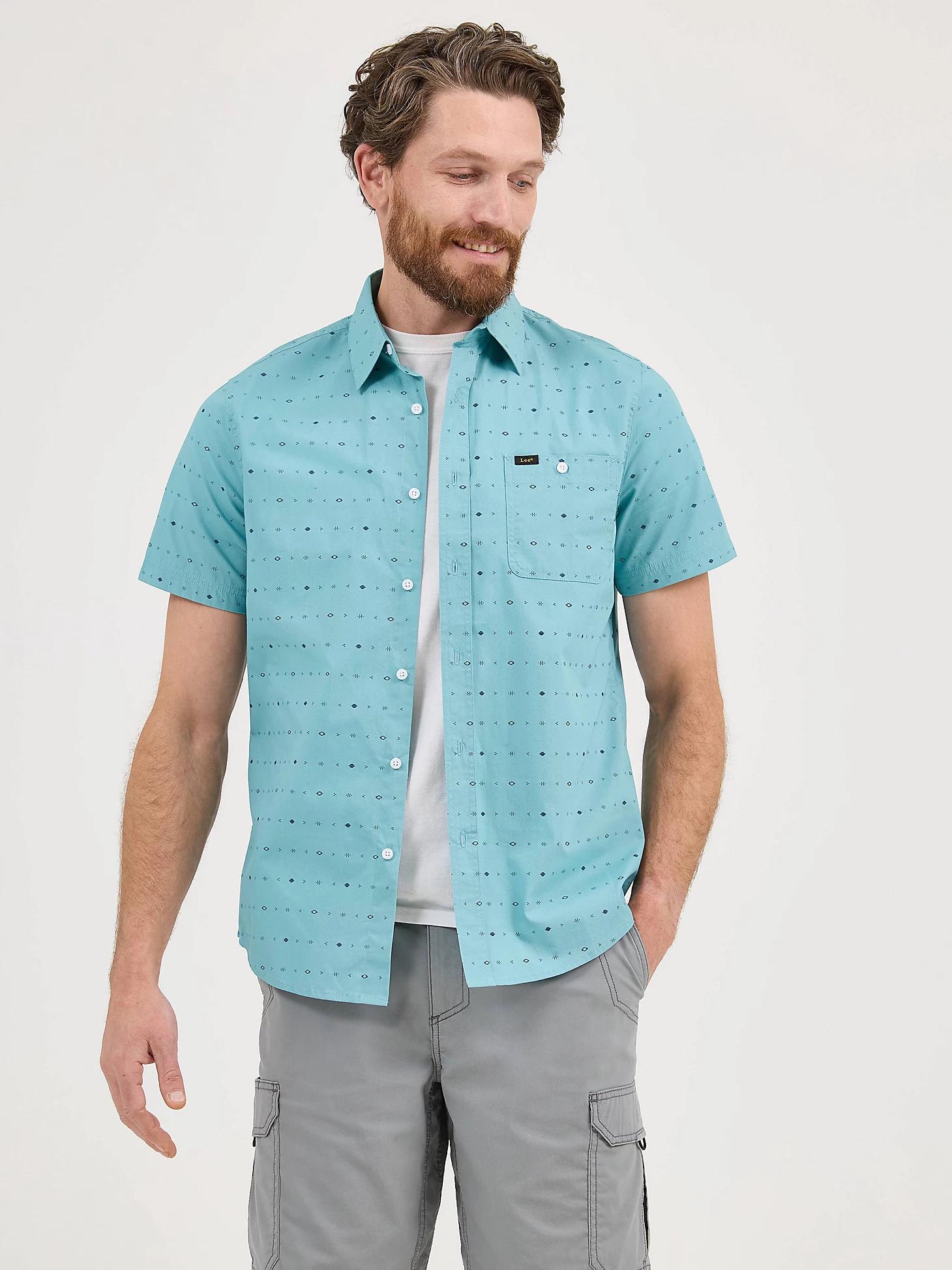 Men's Short Sleeve Stretch Print Button Down Shirt | Men's Tops & Tees | Lee® Product Image
