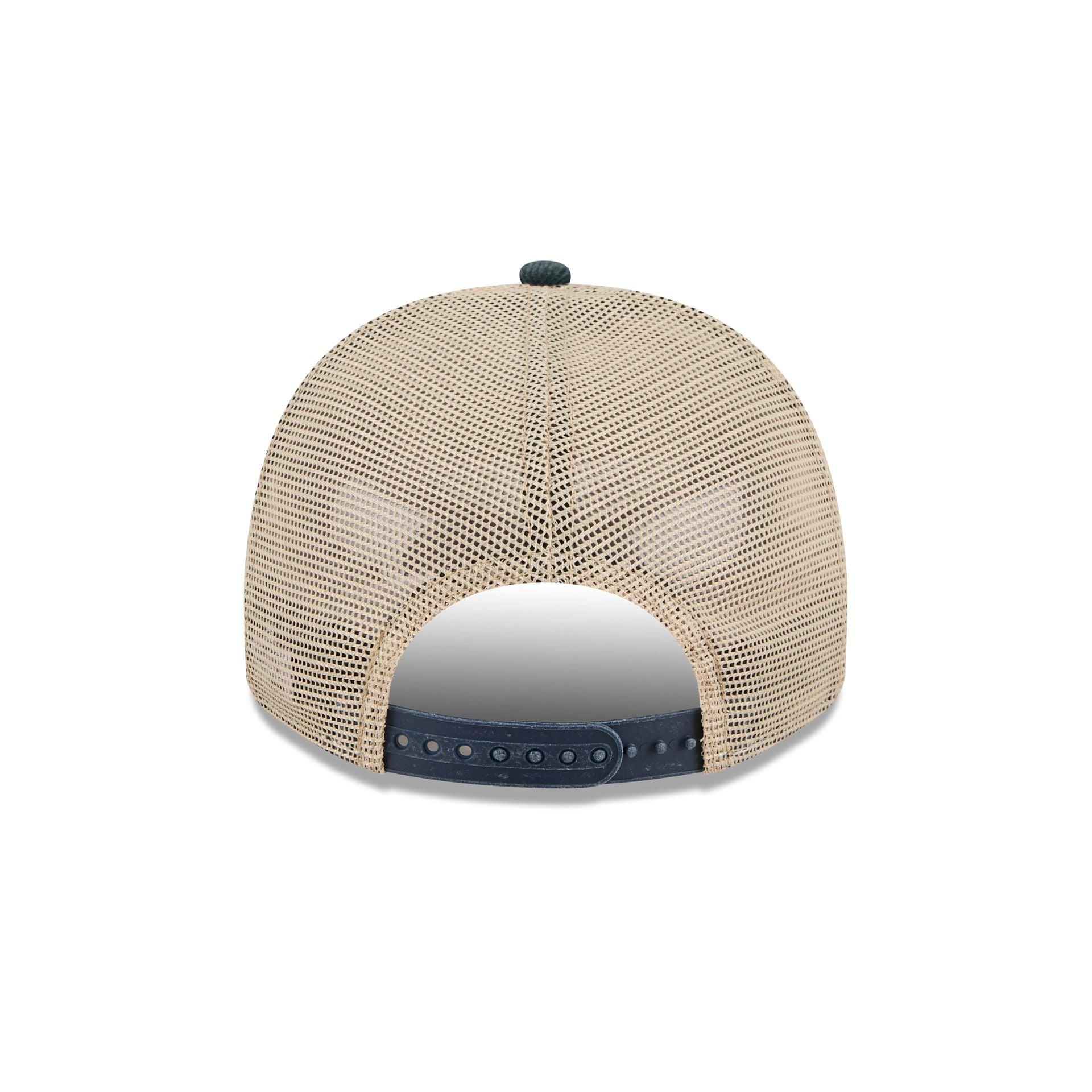 Atlanta Braves Vintage Landscape 9FIFTY A-Frame Trucker Hat Male Product Image