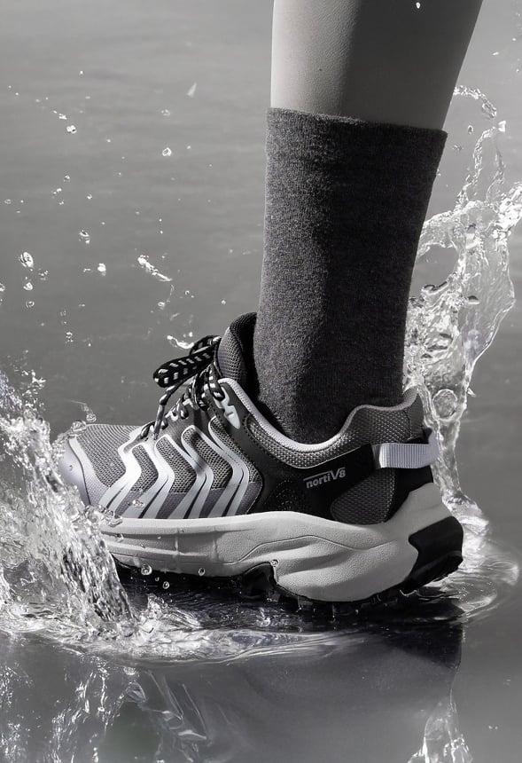 Women's Lightweight Hiking Shoes Product Image