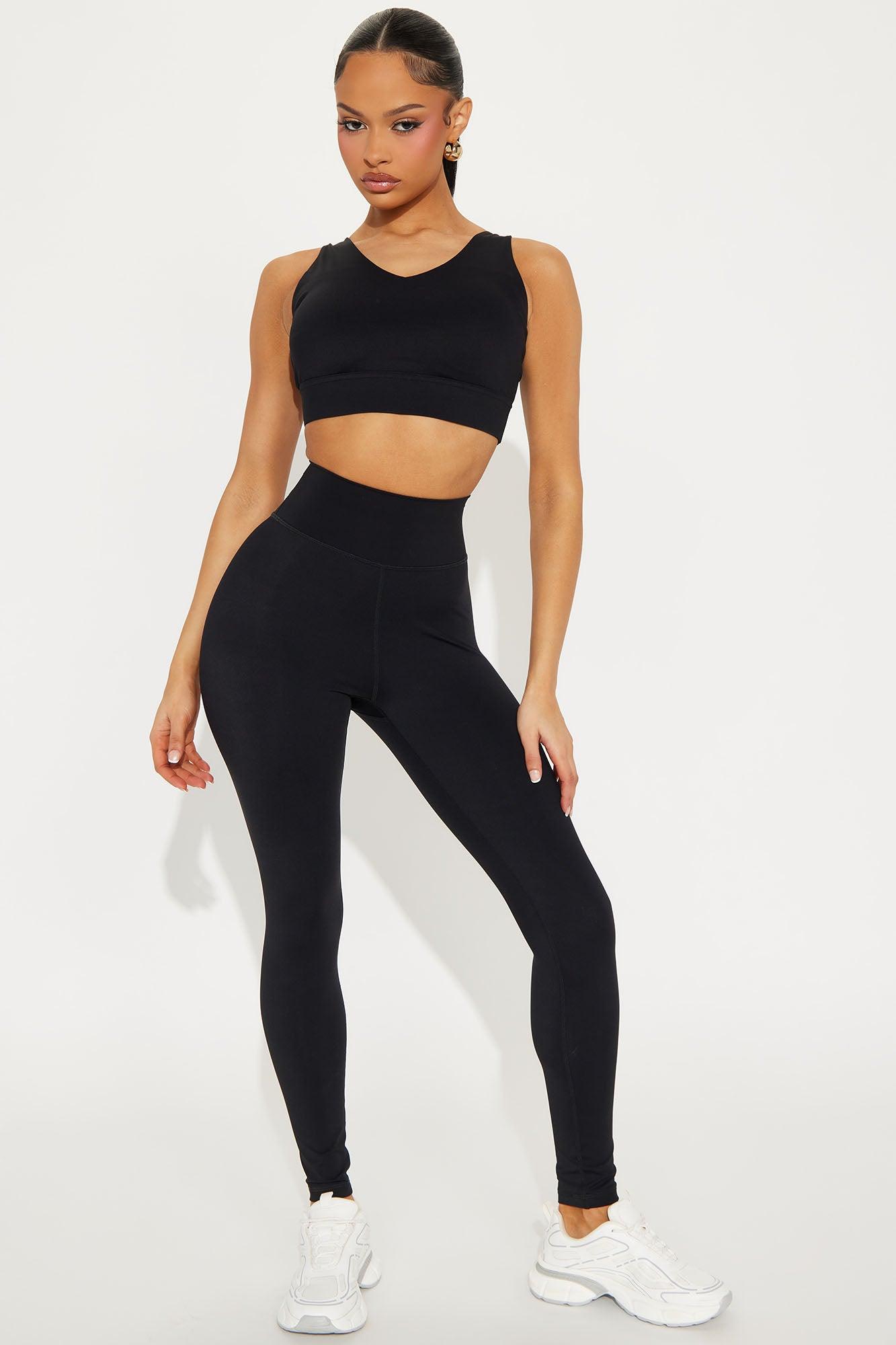 Core Cadence Sports Bra - Black Product Image