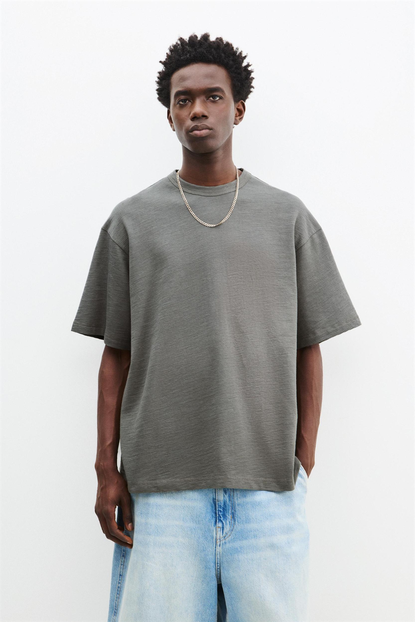 Short sleeve textured T-shirt Product Image