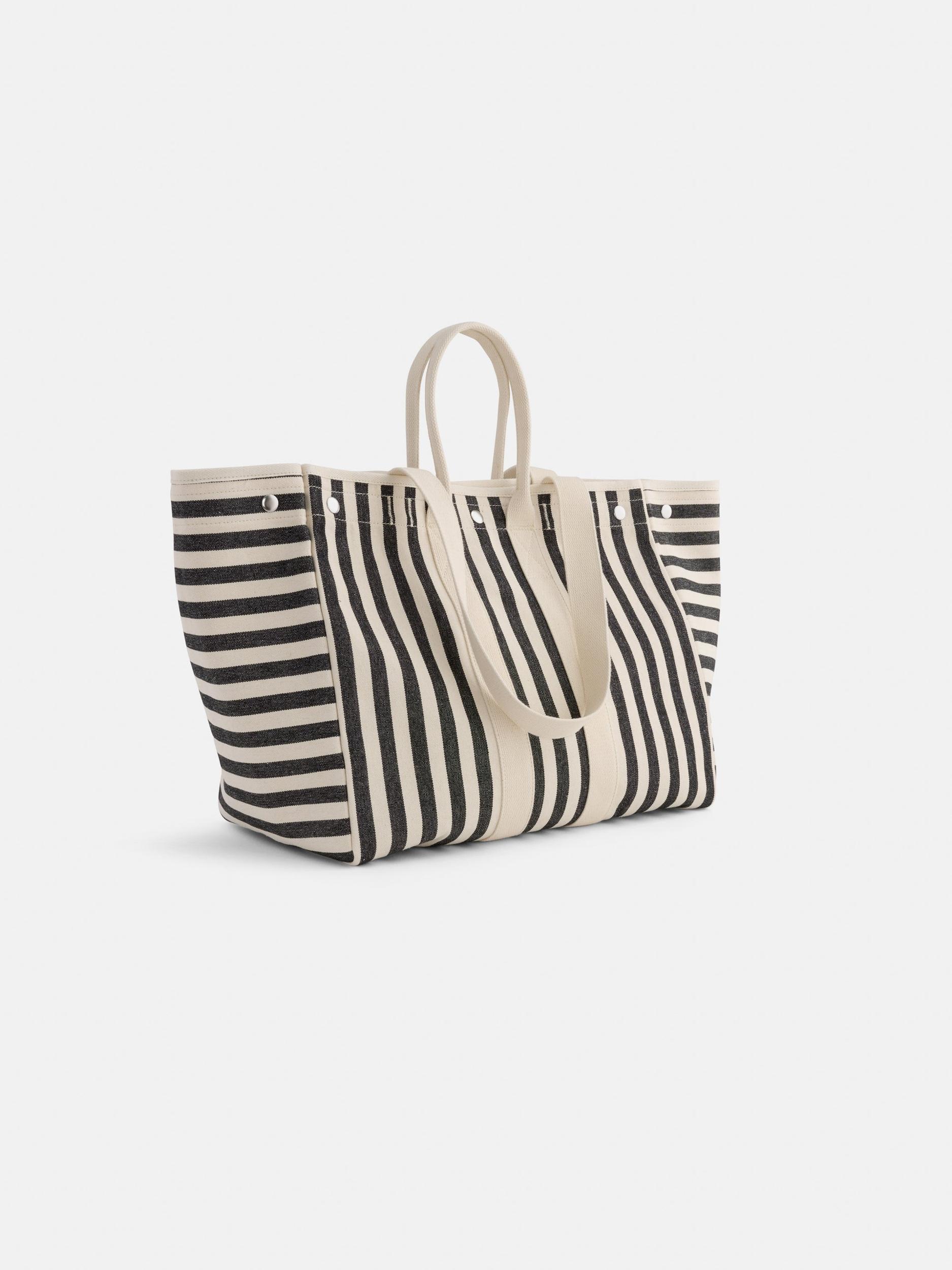 The Perfect Daily Tote Product Image