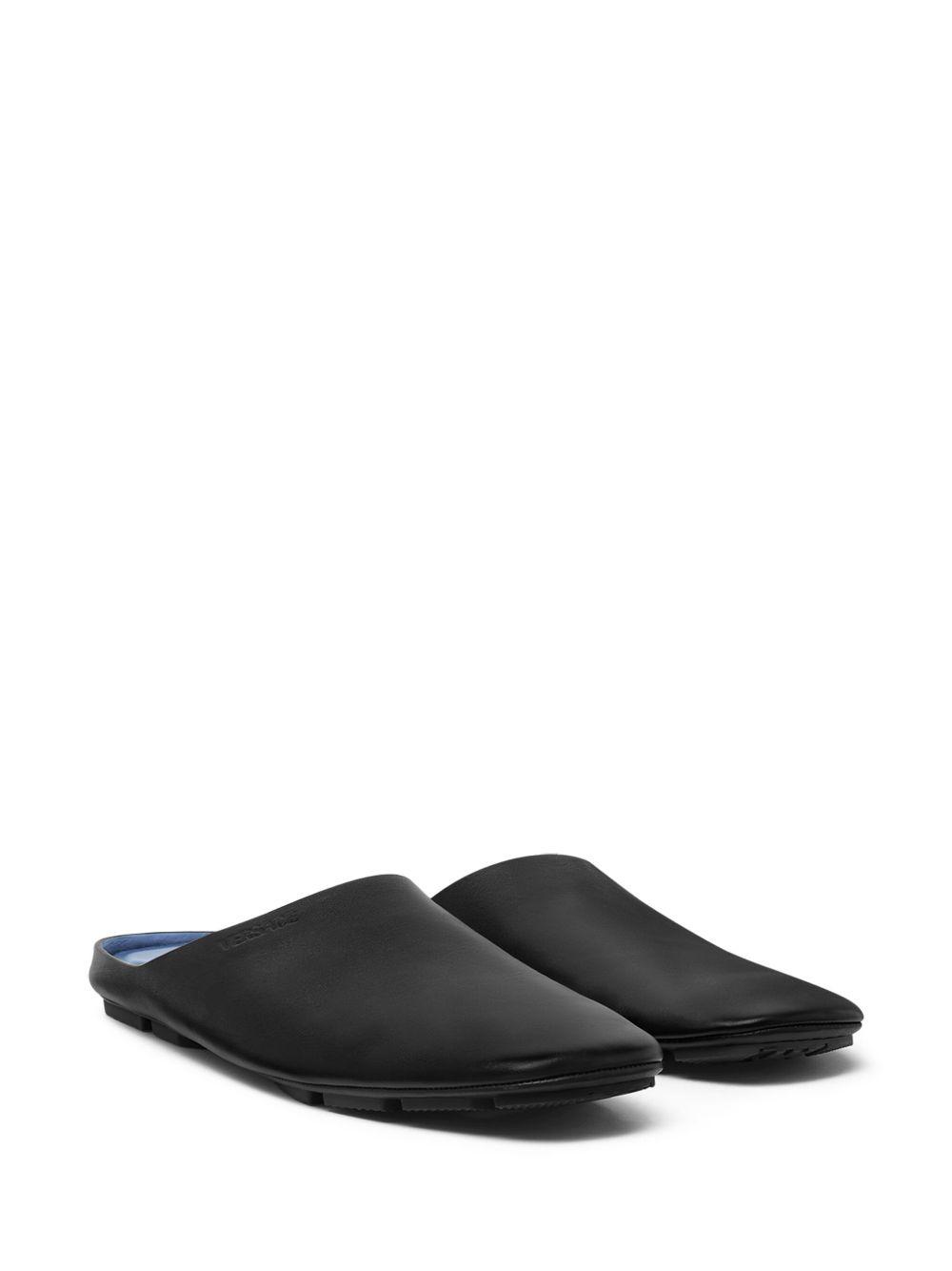 Villa leather slippers Product Image