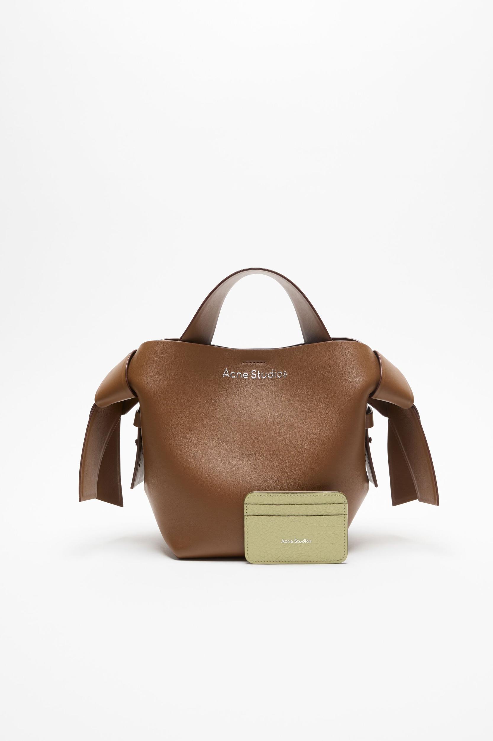 Leather card holder Product Image