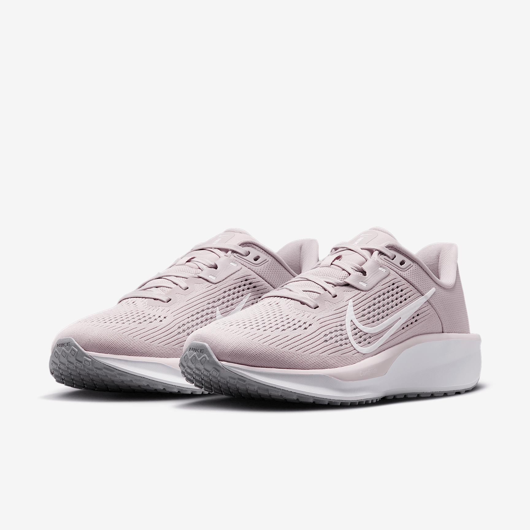 Nike Quest 6 Women's Road Running Shoes Product Image