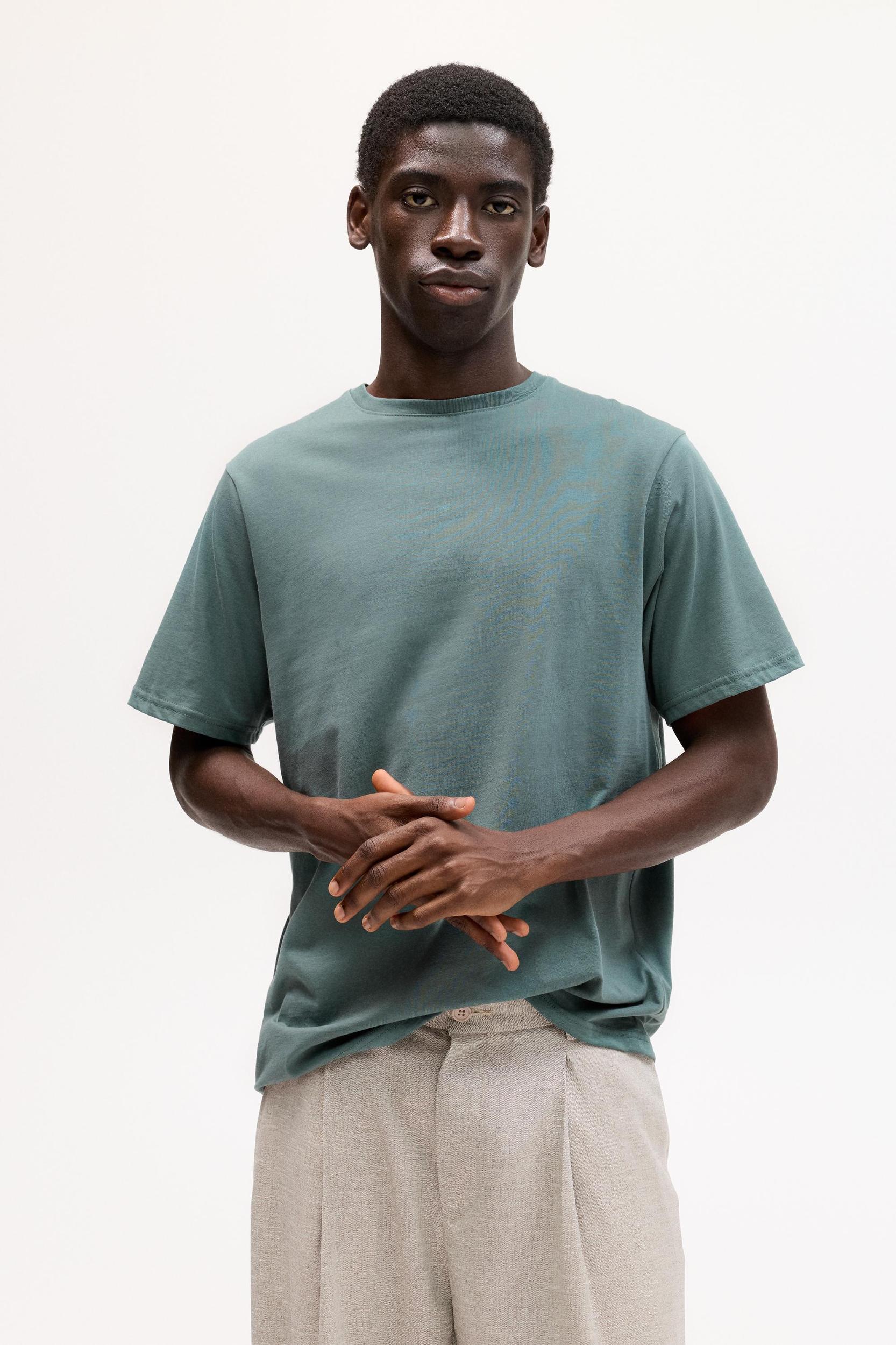 Basic short sleeve cotton T-shirt Product Image