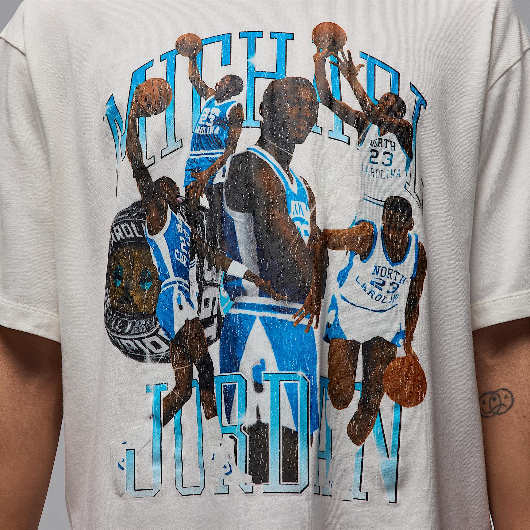 Men's Jordan Flight Essentials Graphic T-Shirt Product Image