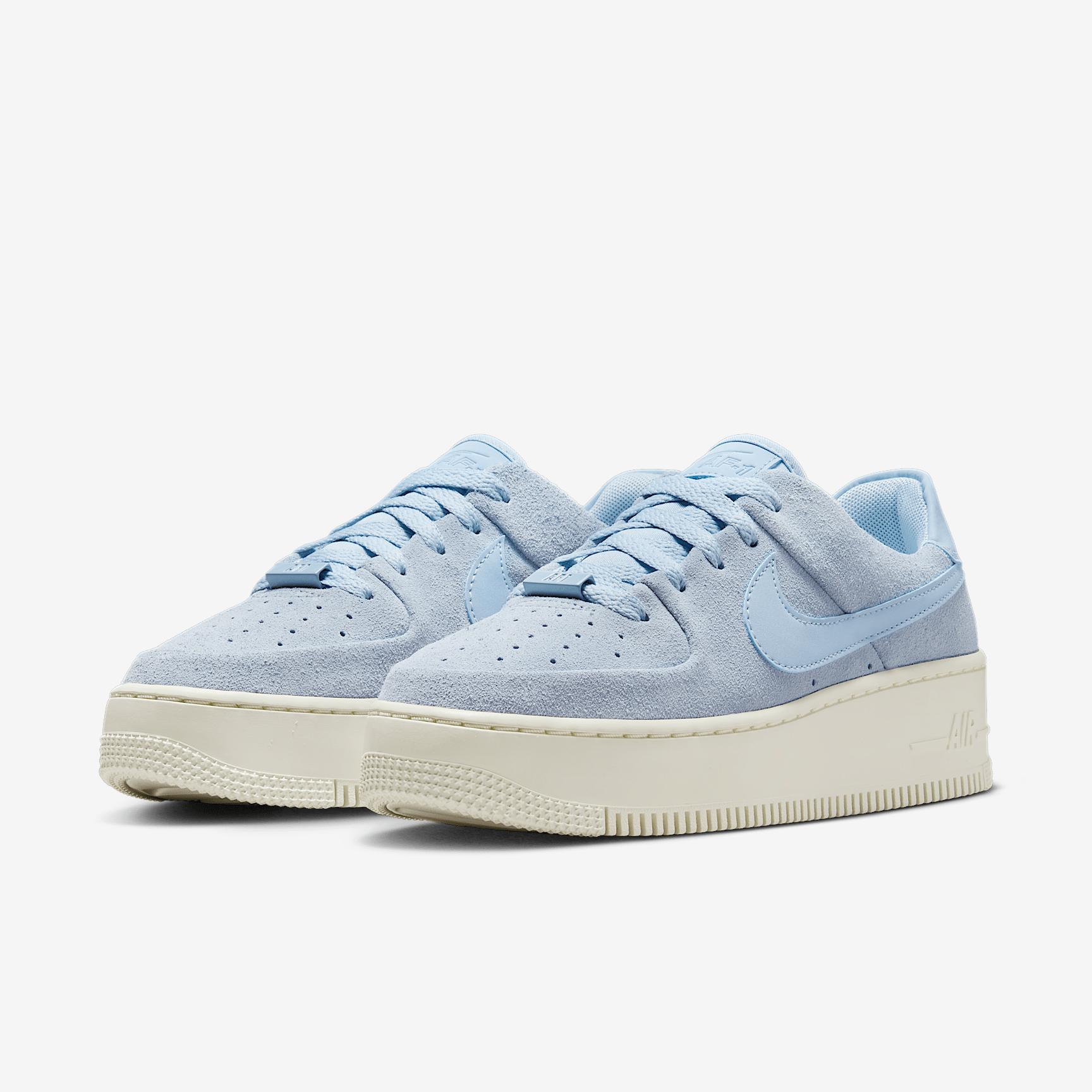Nike Womens Air Force 1 Sage Low Shoes | AR5339-403 Product Image