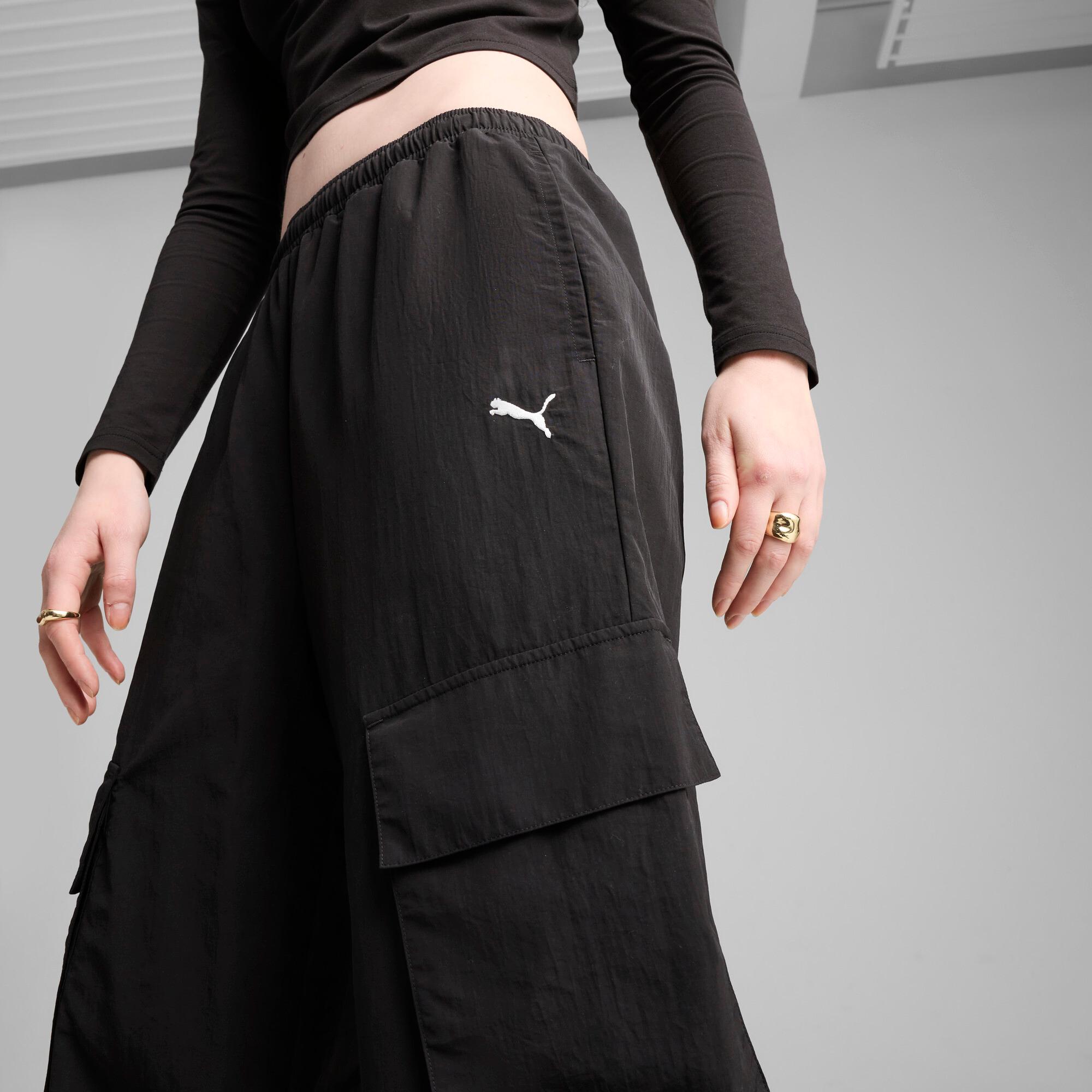 PUMA Wardrobe Essentials Women's Relaxed Woven Cargo Pants Product Image
