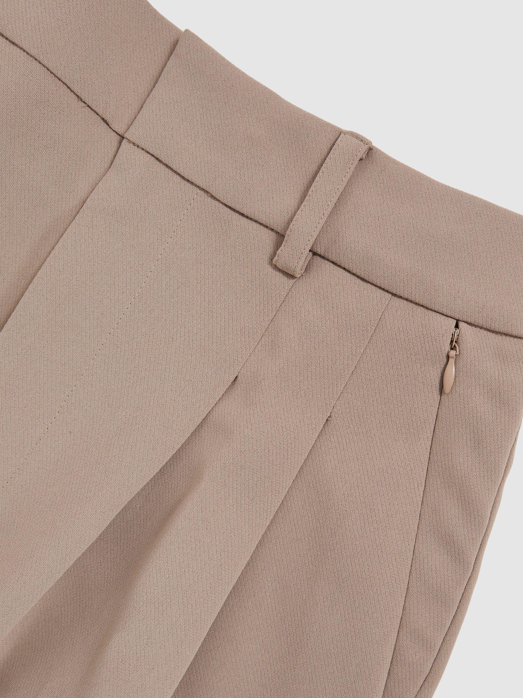 Tailored Trousers in Beige Product Image